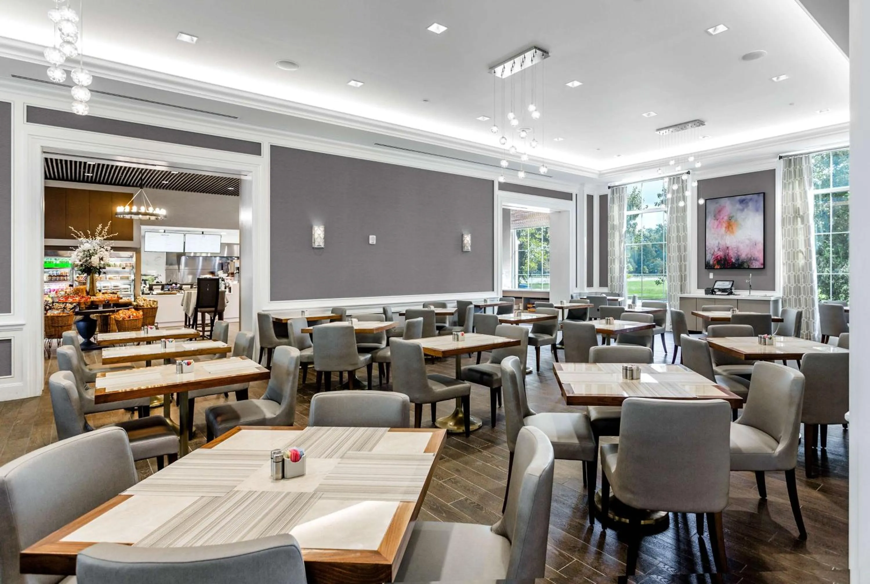 Restaurant/places to eat in Hilton Columbus at Easton