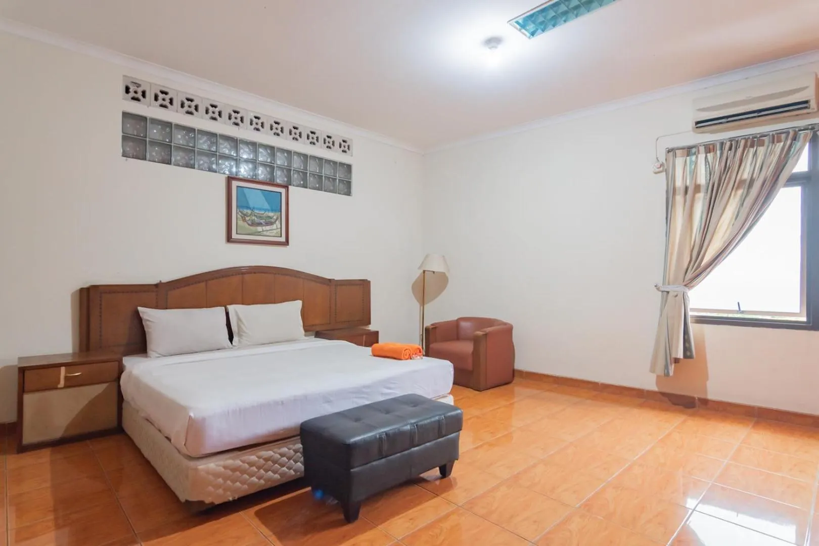 RedDoorz at Hotel Lodaya Bandung