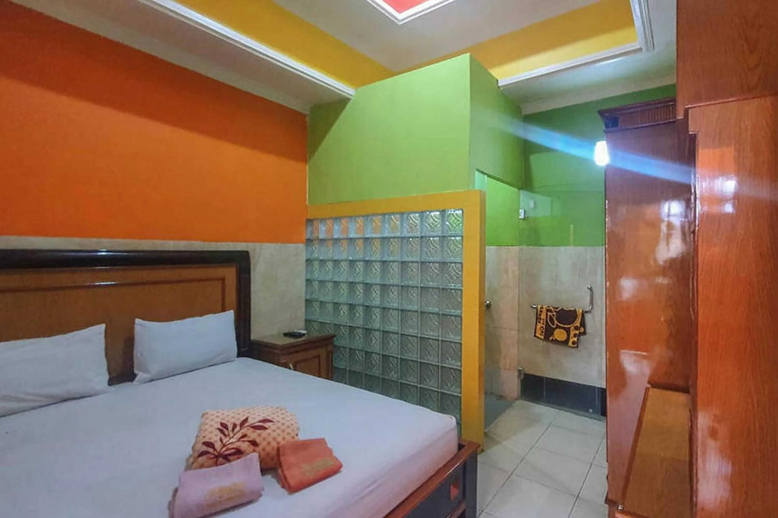 Bed in Homestay Gayatri Sawojajar near Univ Negeri Malang Kampus 2 Mitra RedDoorz