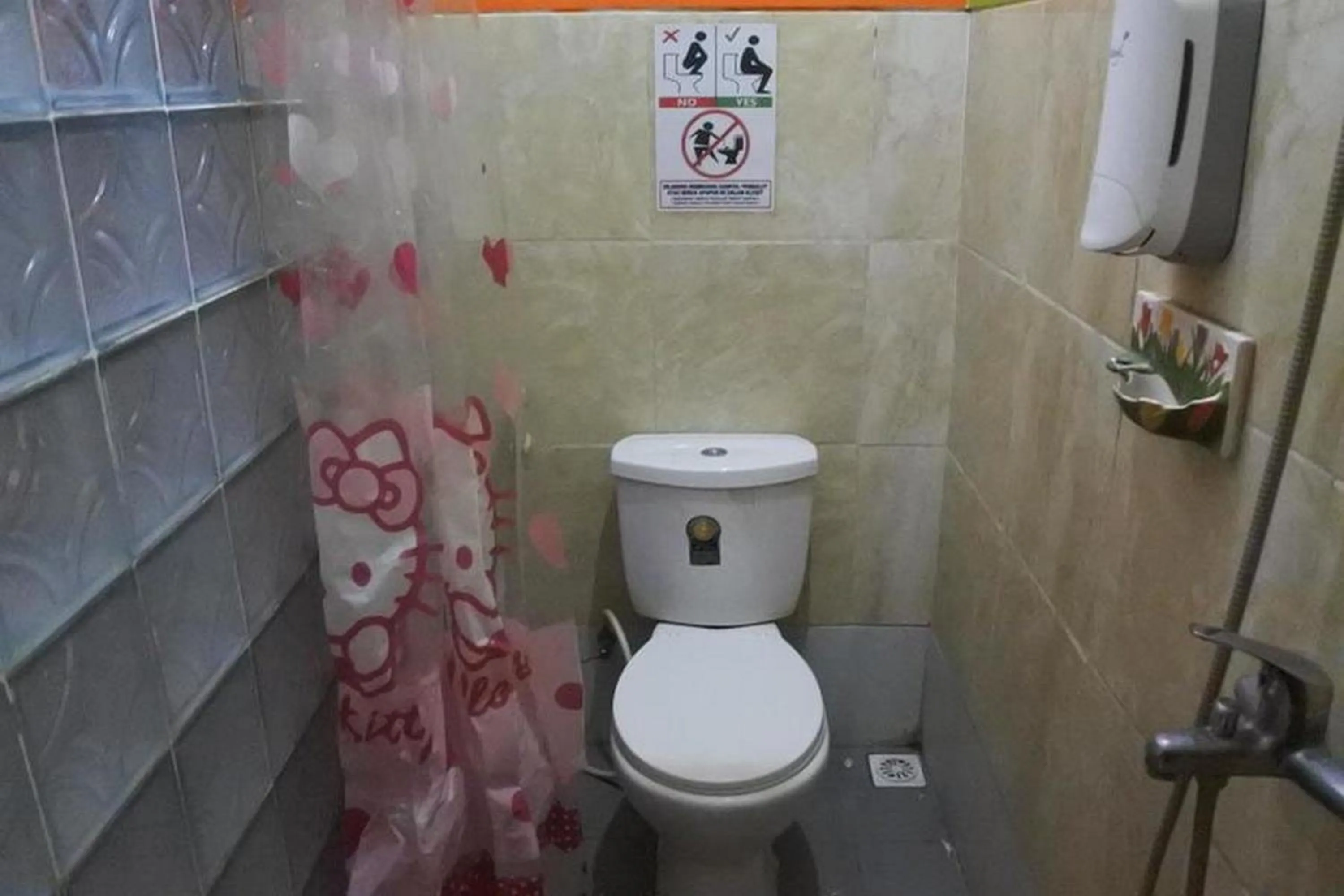 Homestay Gayatri Sawojajar near Univ Negeri Malang Kampus 2 Mitra RedDoorz