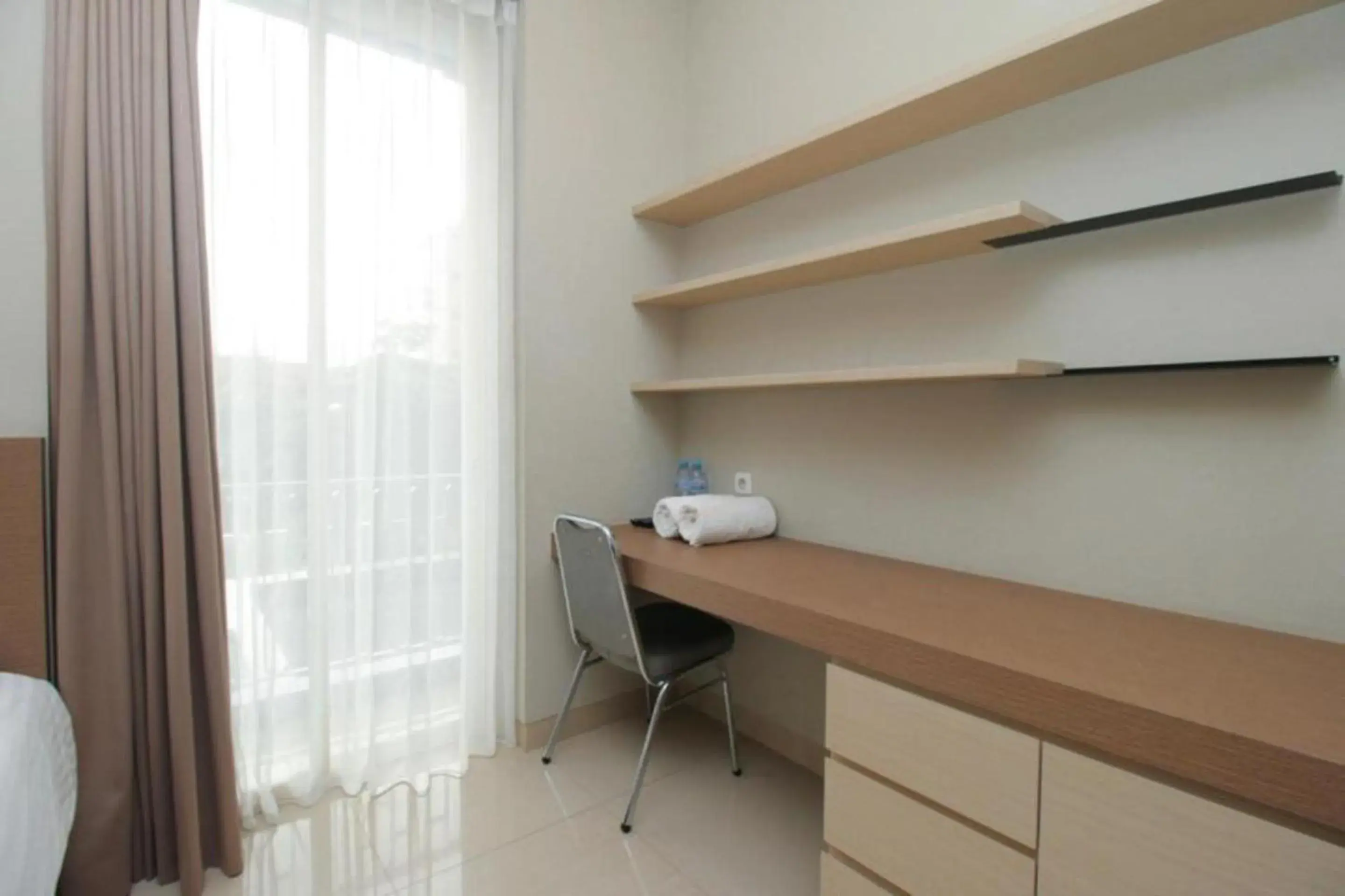 Standard King Room in Home 899 Patal Senayan Standard King Room in Home 899 Patal Senayan