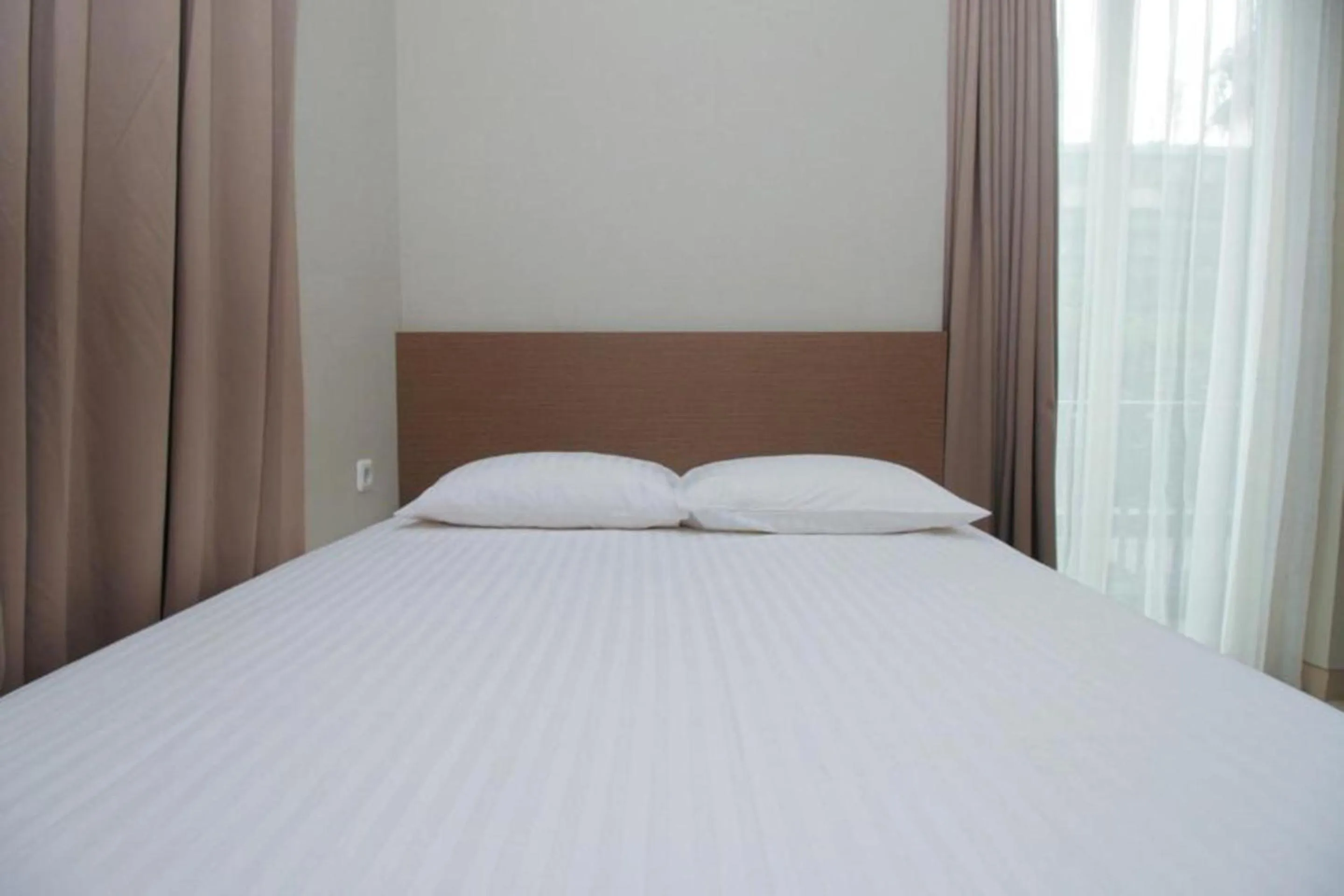 Photo of the whole room, Bed in Home 899 Patal Senayan