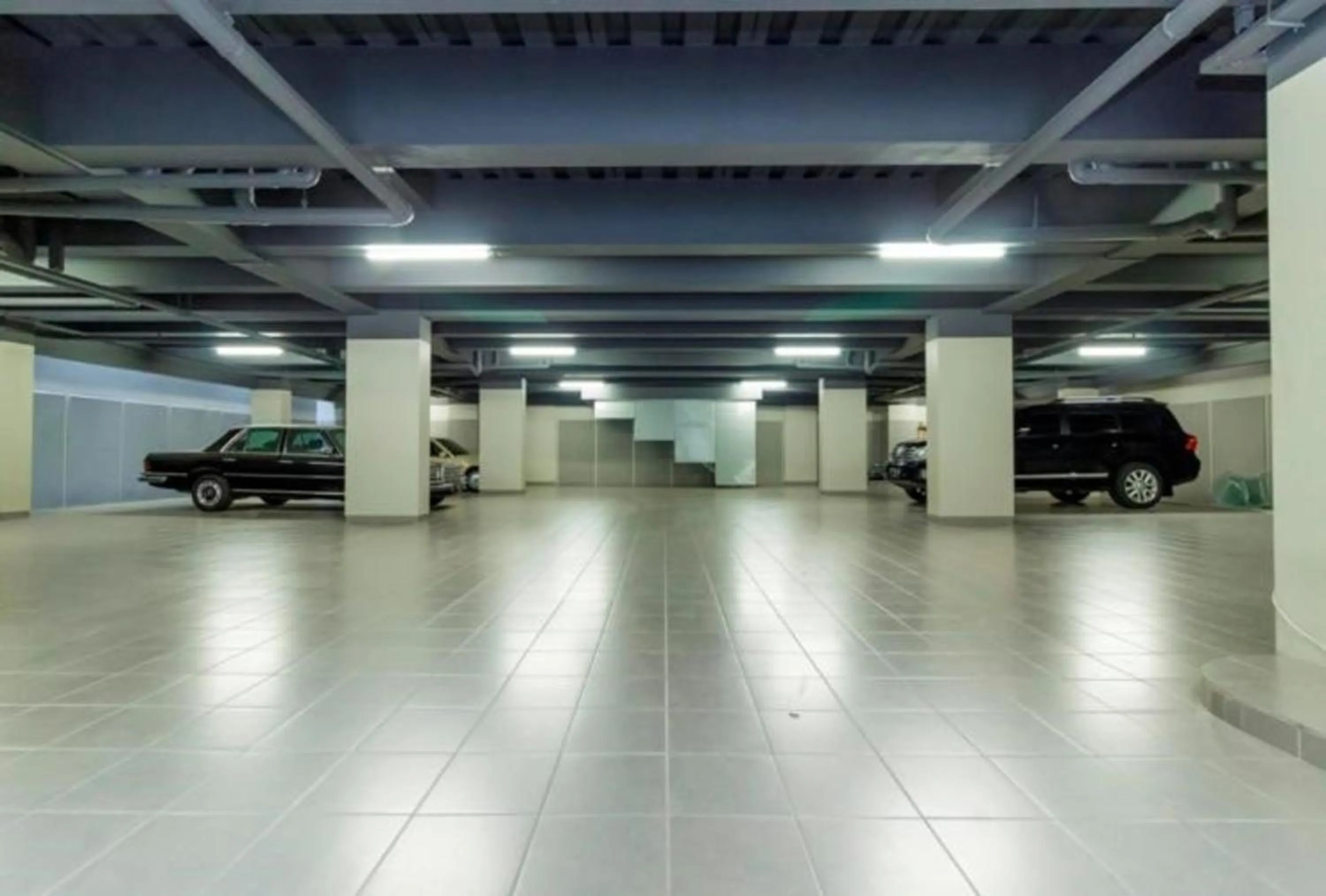 Property building in Home 899 Patal Senayan