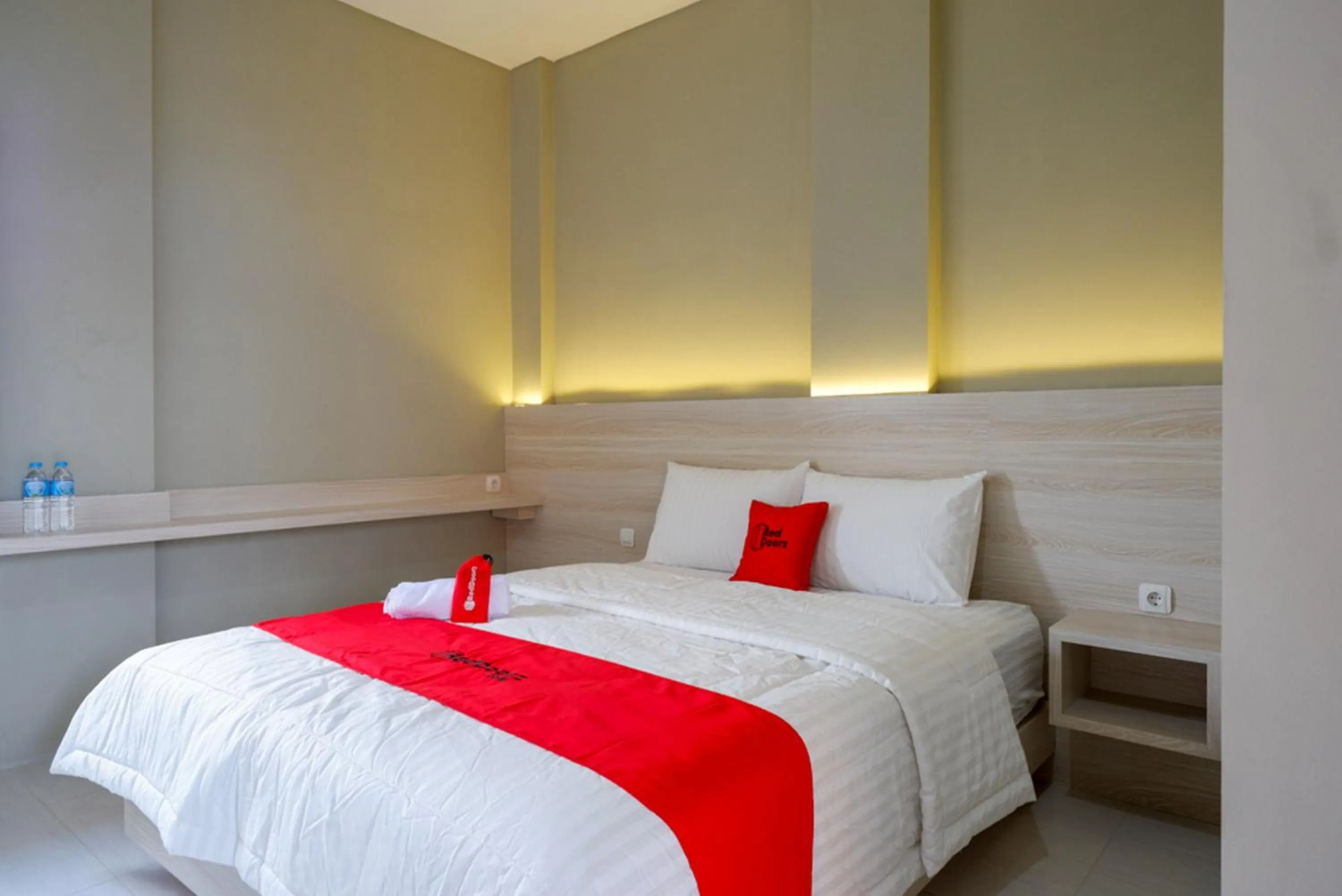 RedDoorz Syariah near PRPP Marina Semarang