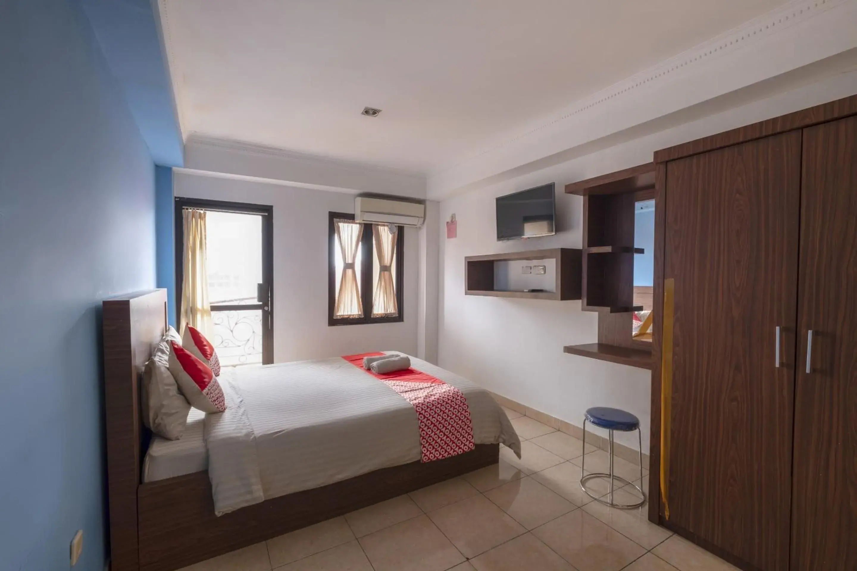 Bedroom, Bed in Hotel O Cibubur Near Cibubur Junction Formerly Comfort Residence Bedroom, Bed in Hotel O Cibubur Near Cibubur Junction Formerly Comfort Residence