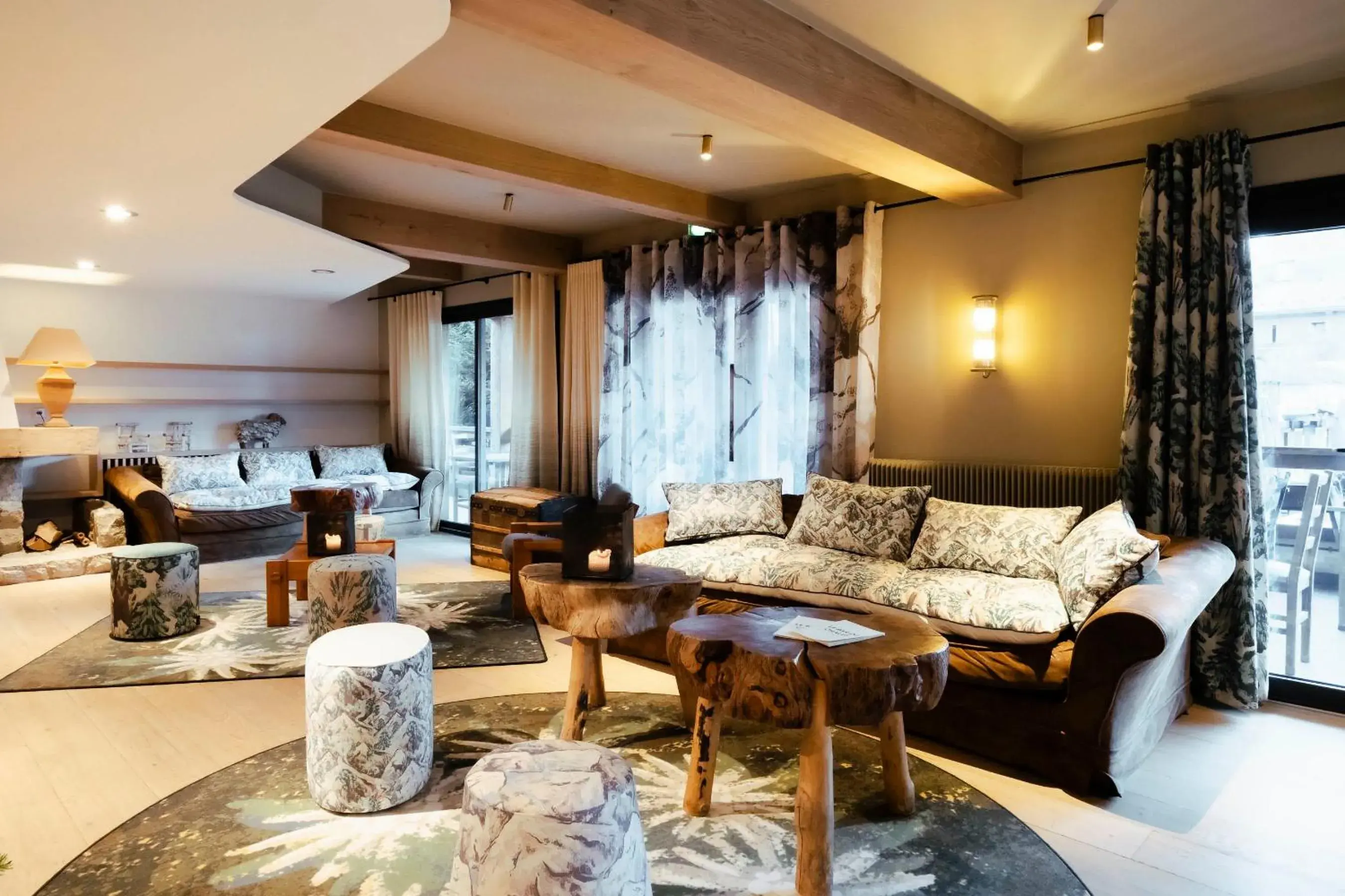 Lounge or bar in Best Western Chalet les Saytels Lounge or bar in Best Western Chalet les Saytels