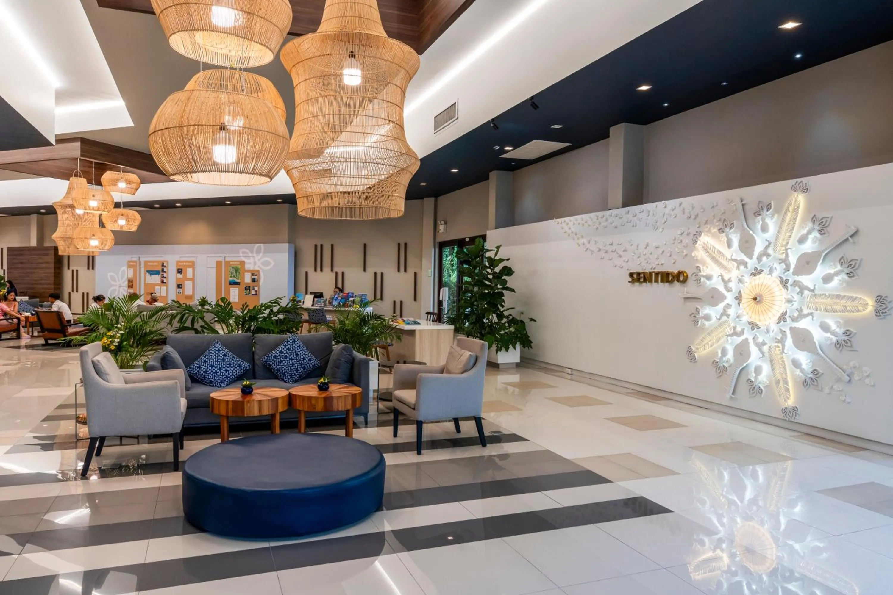 Lobby or reception in SENTIDO Khao Lak