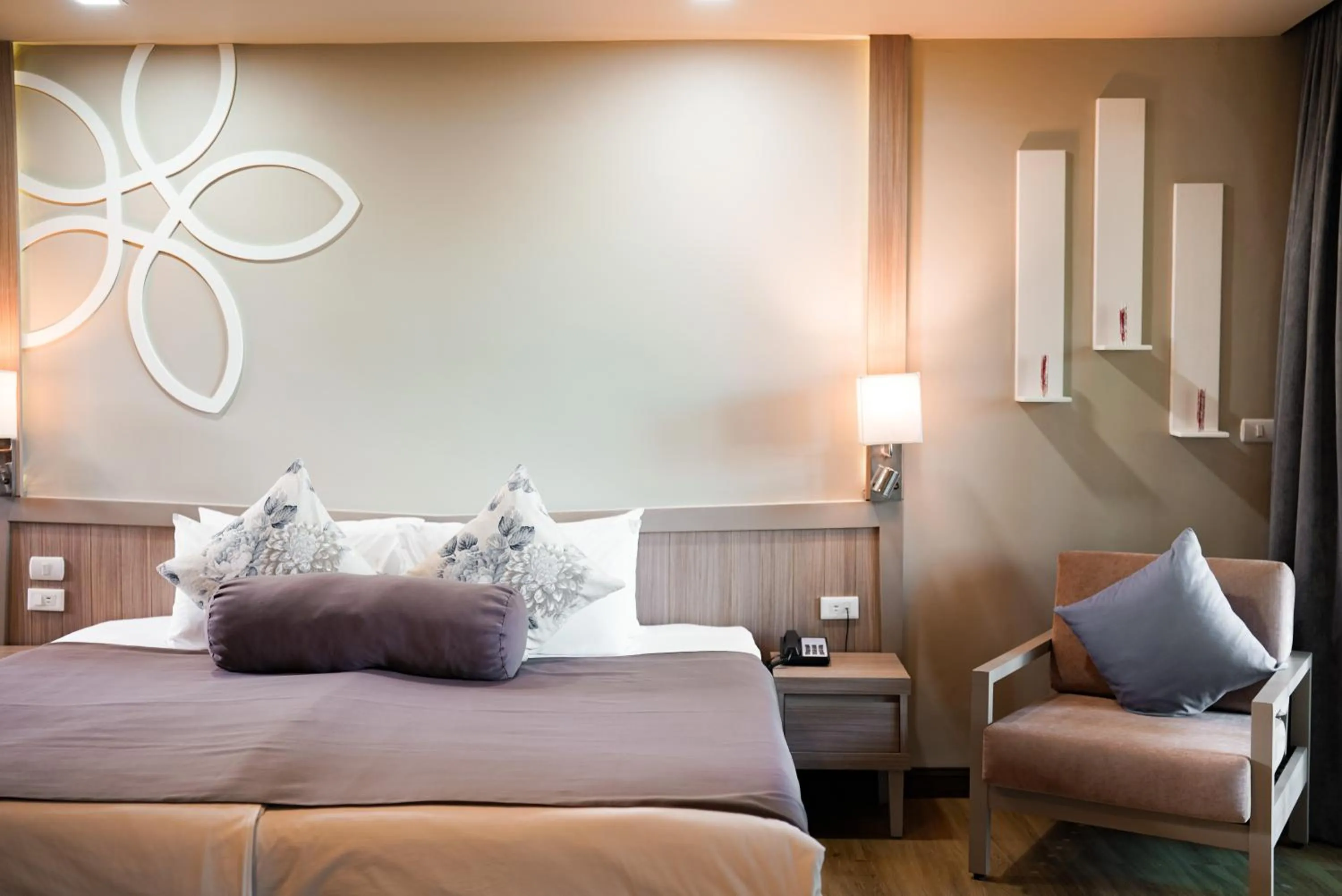 Bedroom, Bed in SENTIDO Khao Lak