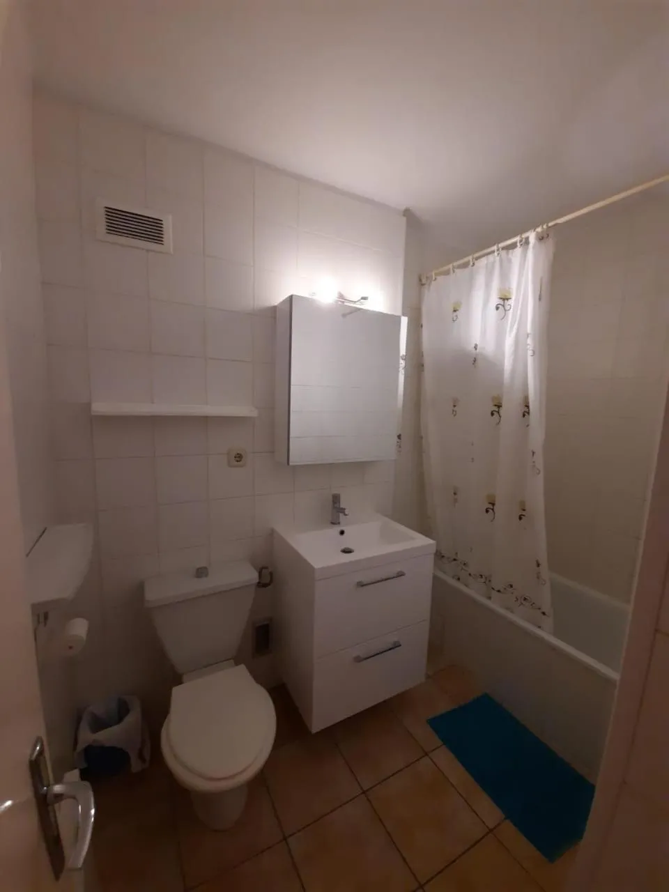 Bathroom in Altissim Tres Estrelles