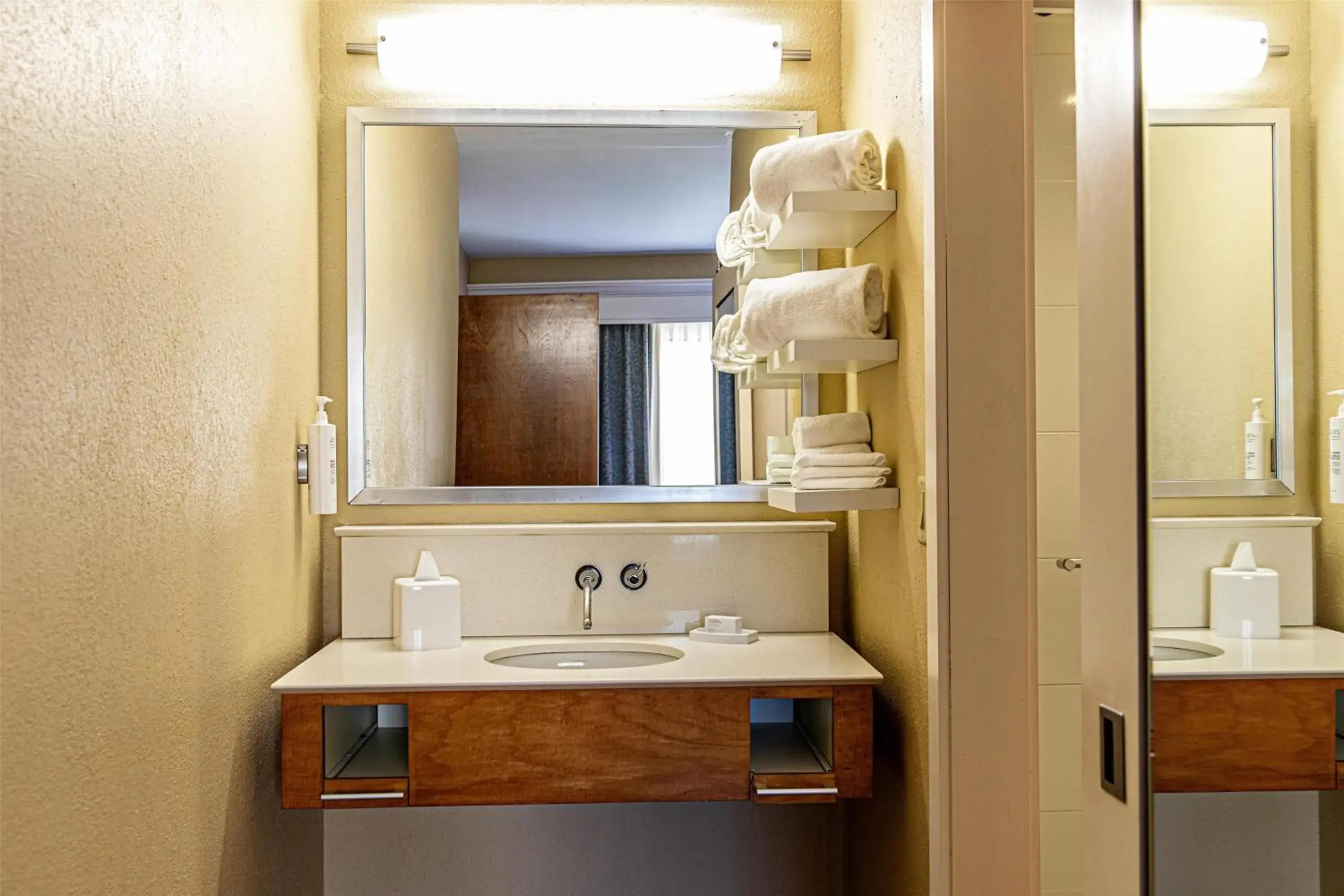 Bathroom in Hampton Inn Charleston-Daniel Island Bathroom in Hampton Inn Charleston-Daniel Island