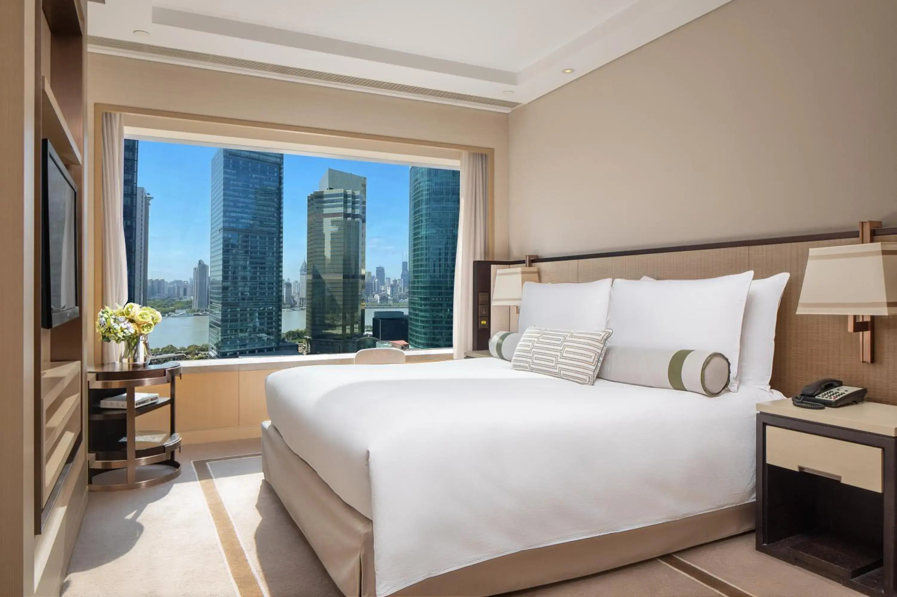 TV and multimedia, Bed in IFC Residence TV and multimedia, Bed in IFC Residence