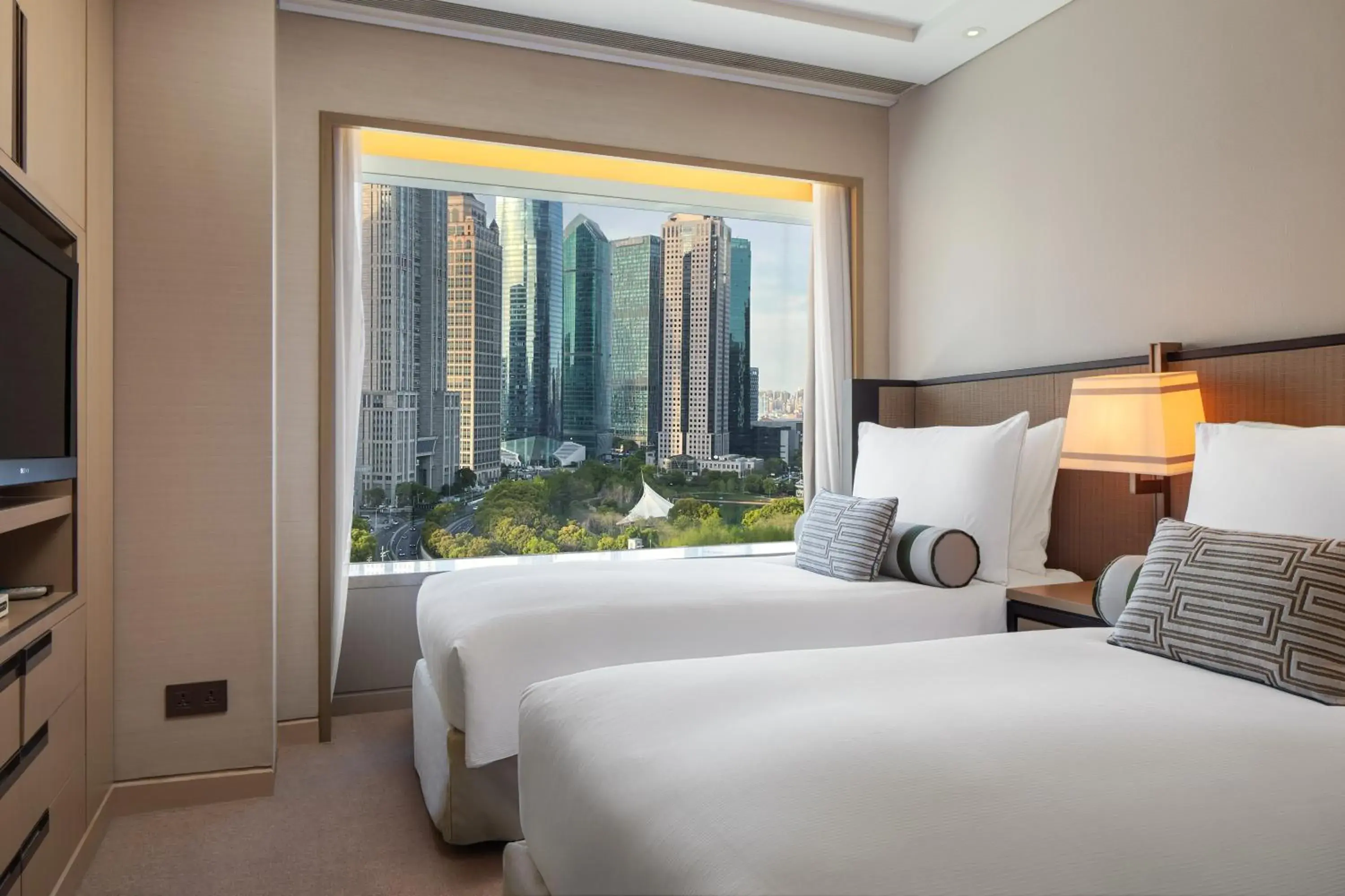 TV and multimedia, Bed in IFC Residence TV and multimedia, Bed in IFC Residence