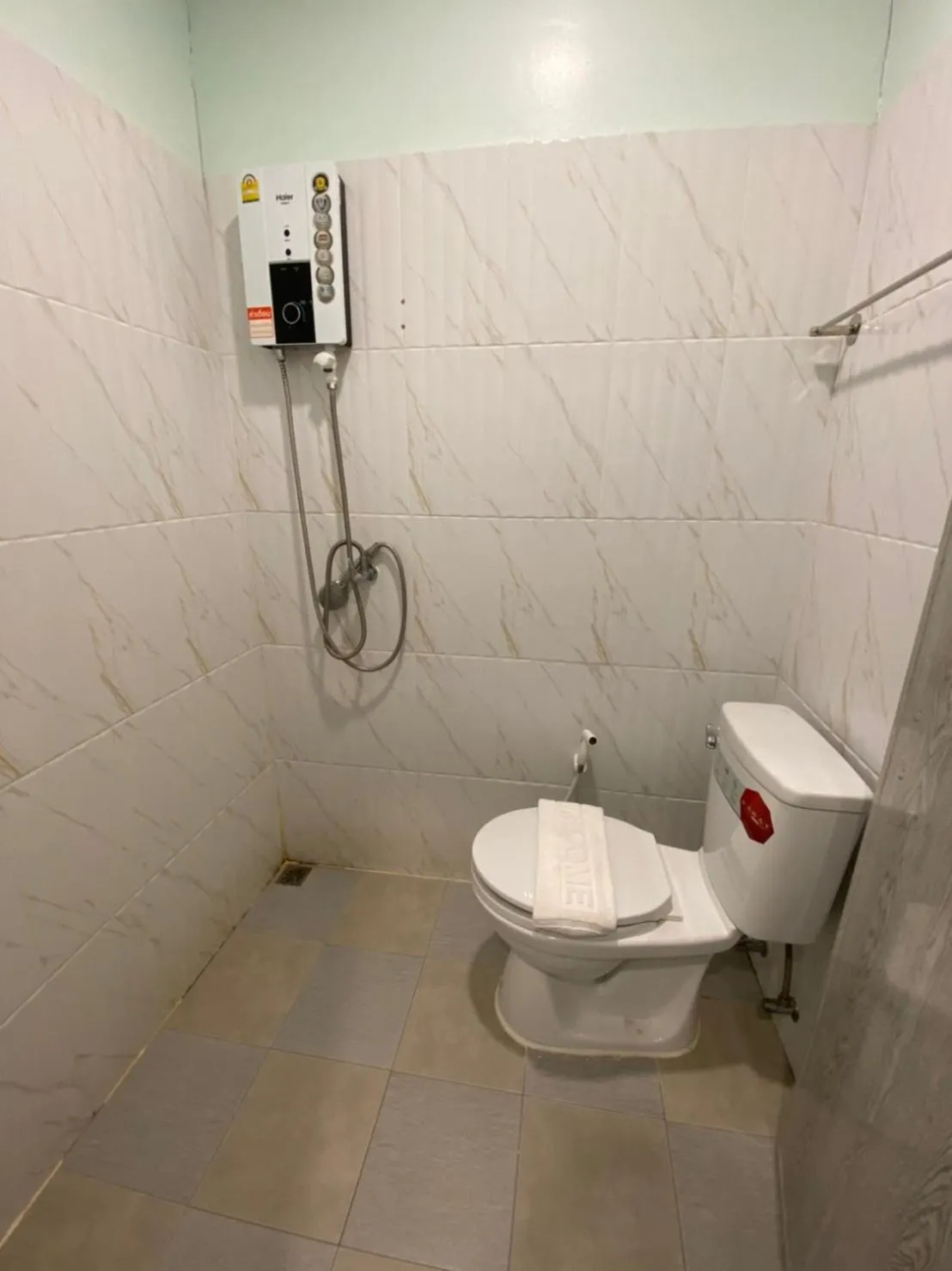 Shower in Makan Resort