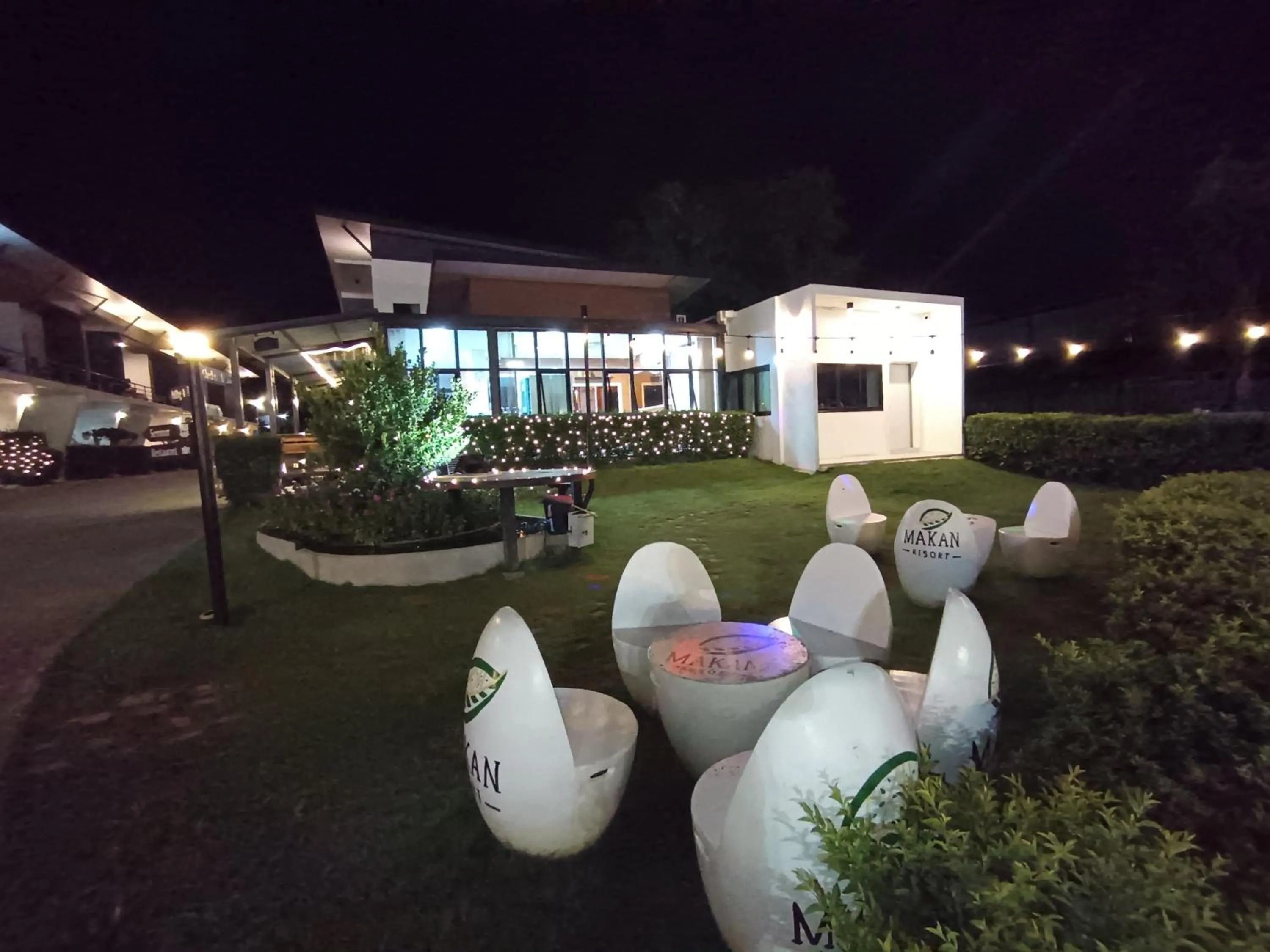 Night in Makan Resort