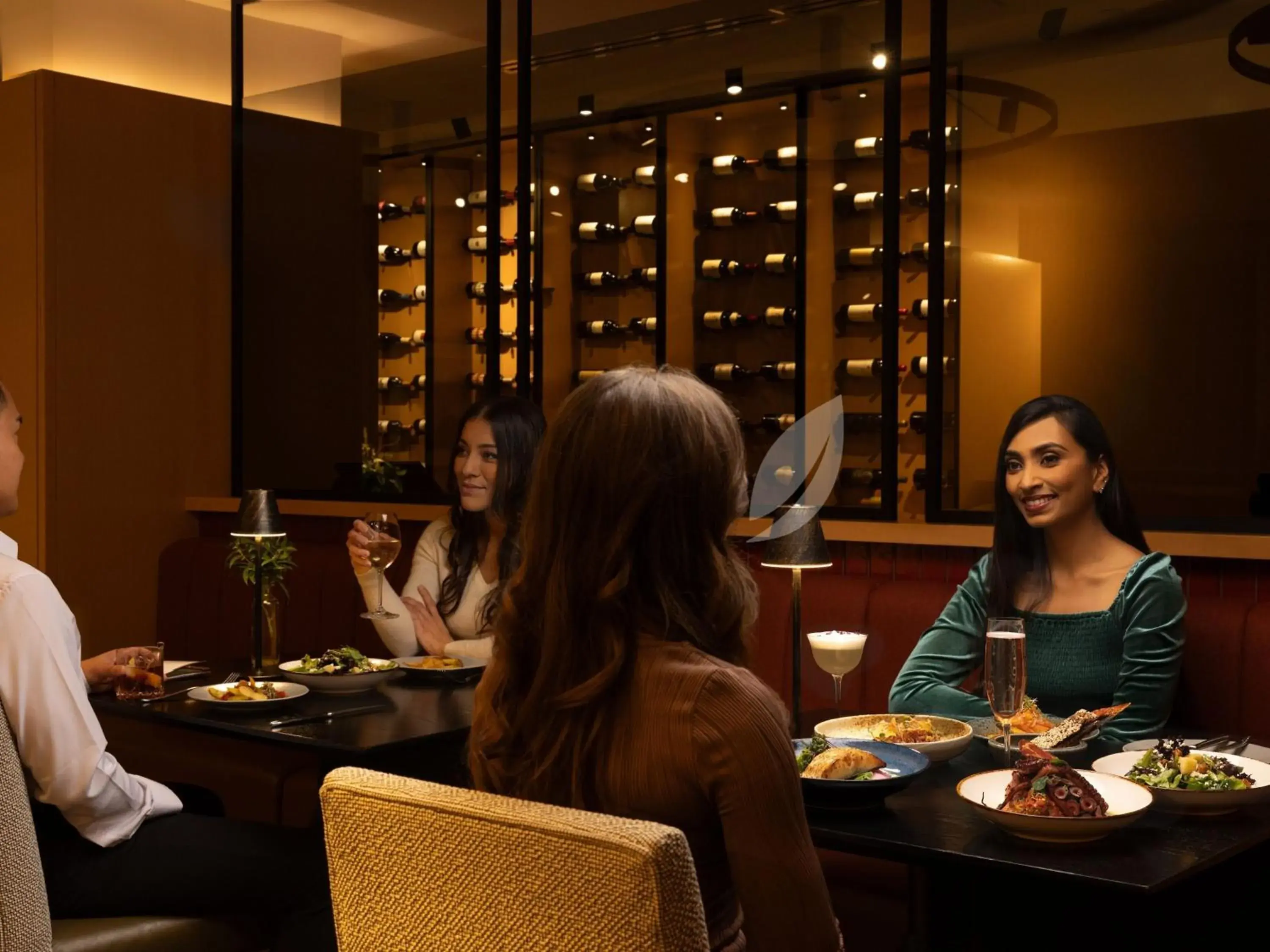 Restaurant/places to eat in Inn at Laurel Point Restaurant/places to eat in Inn at Laurel Point