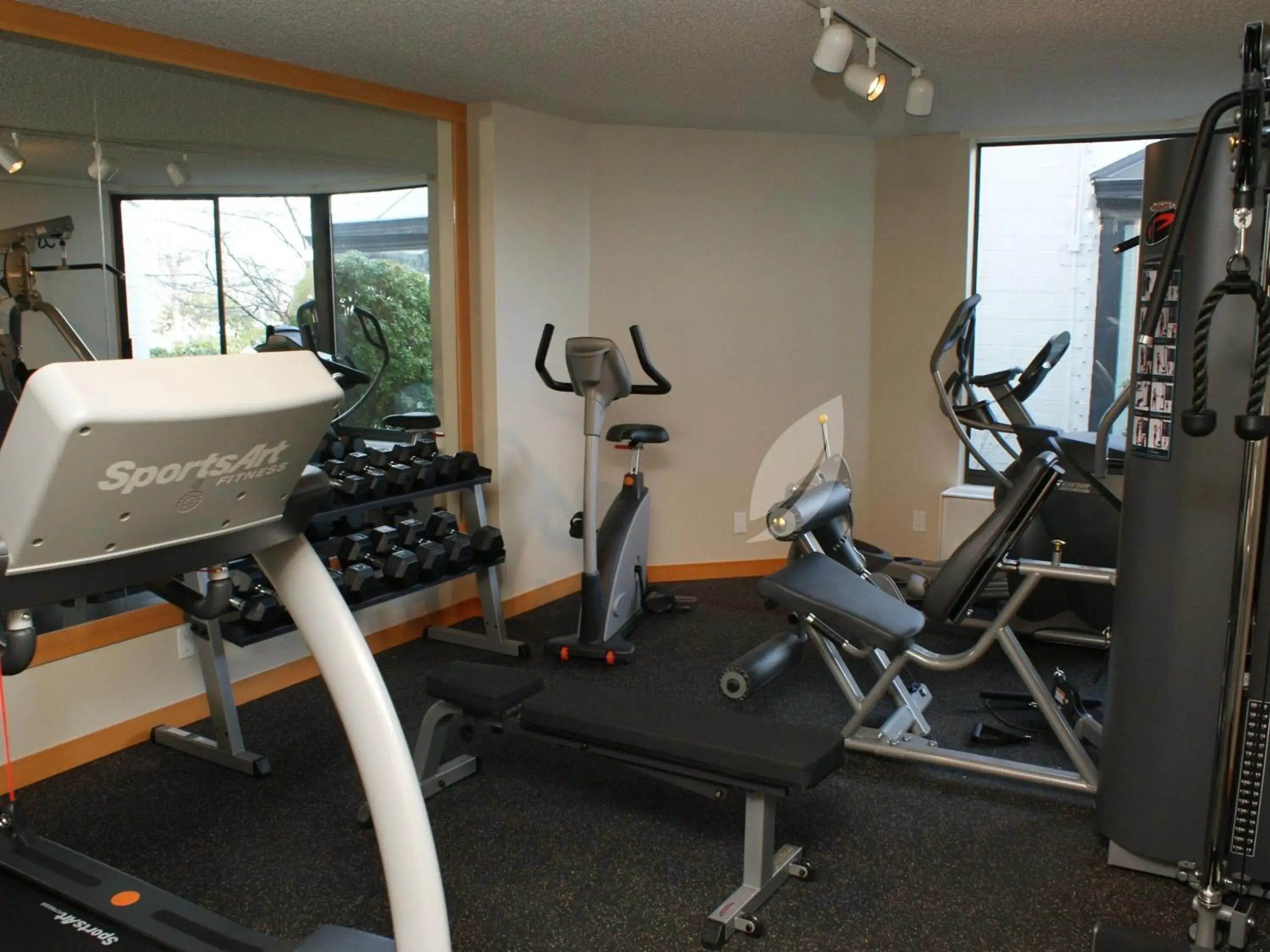 Fitness centre/facilities in Inn at Laurel Point Fitness centre/facilities in Inn at Laurel Point
