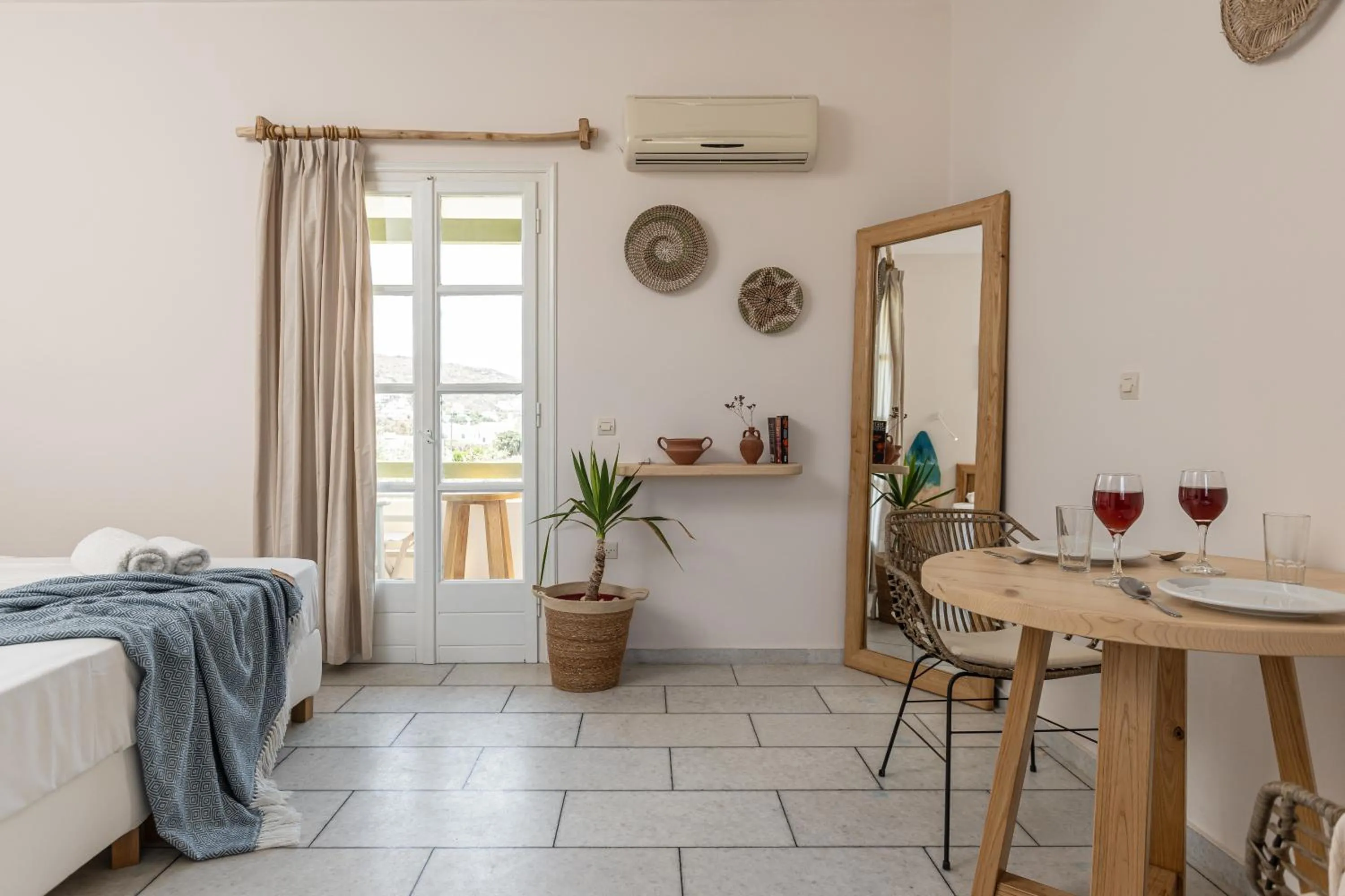 Bedroom, Bed in Studios Vrettos Beachfront Hotel