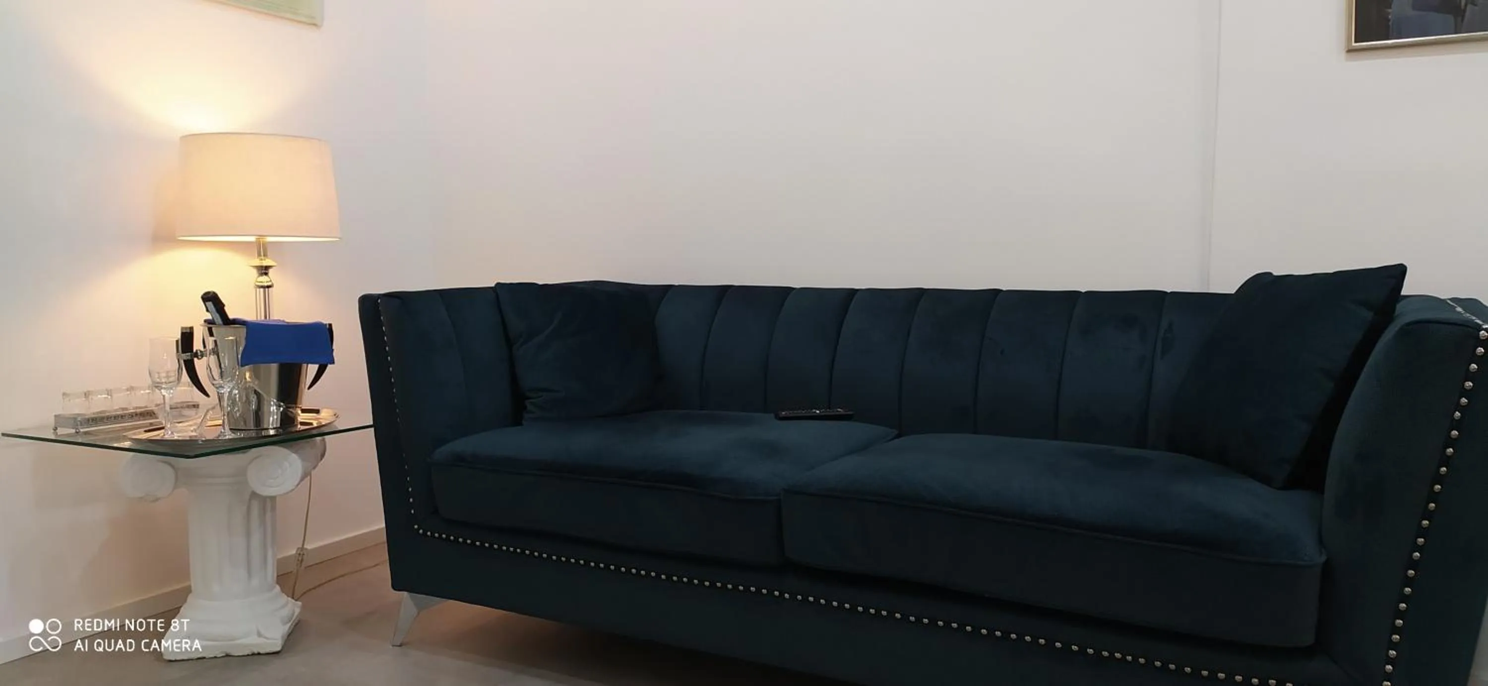 Communal lounge/ TV room in Symposion B&B Apart