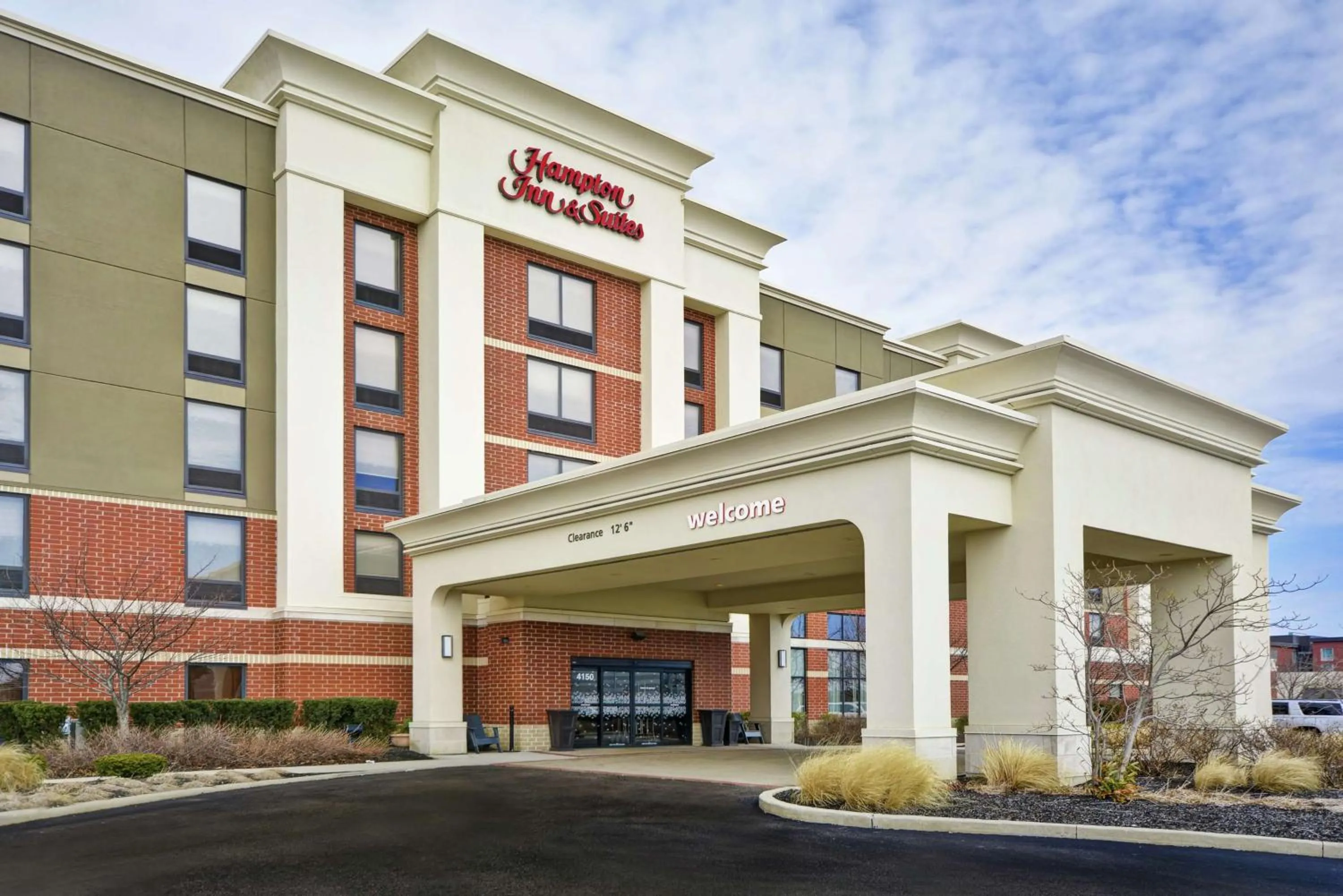 Property building in Hampton Inn & Suites Columbus-Easton Area