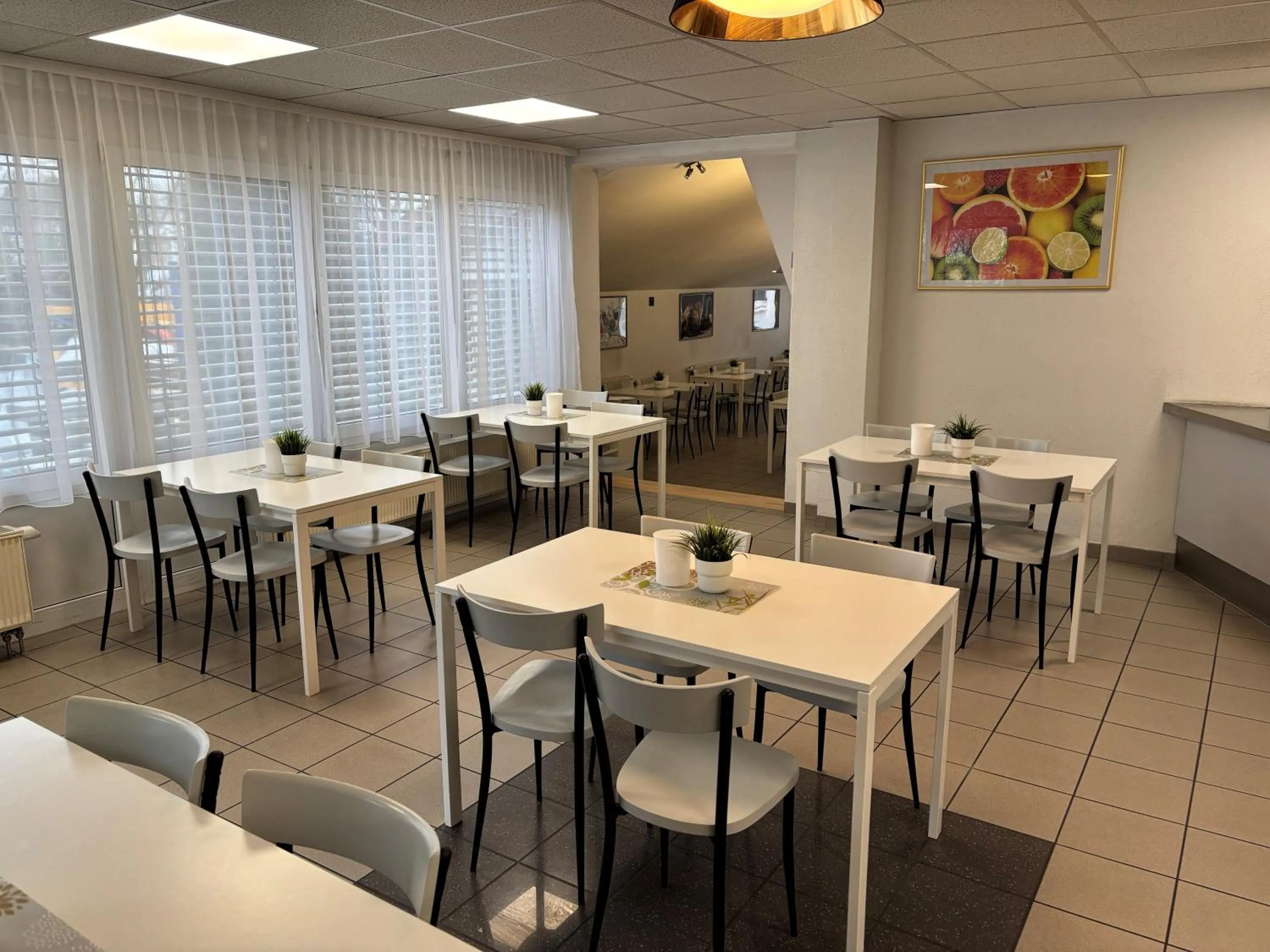 Breakfast in Hotel Drei König- Ihr Transithotel