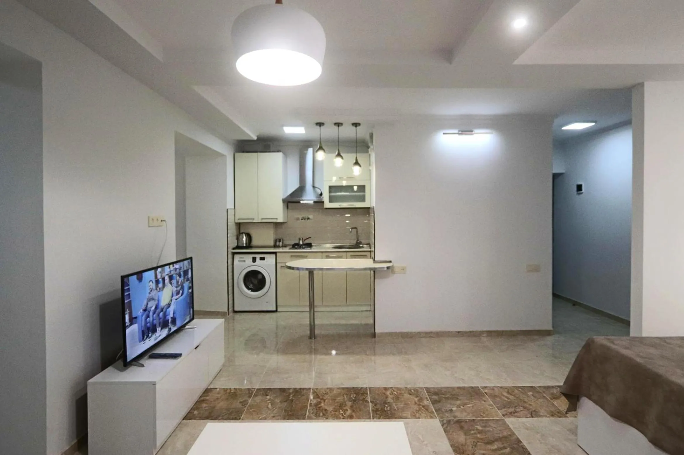 Appartment Lux, Komitas 26