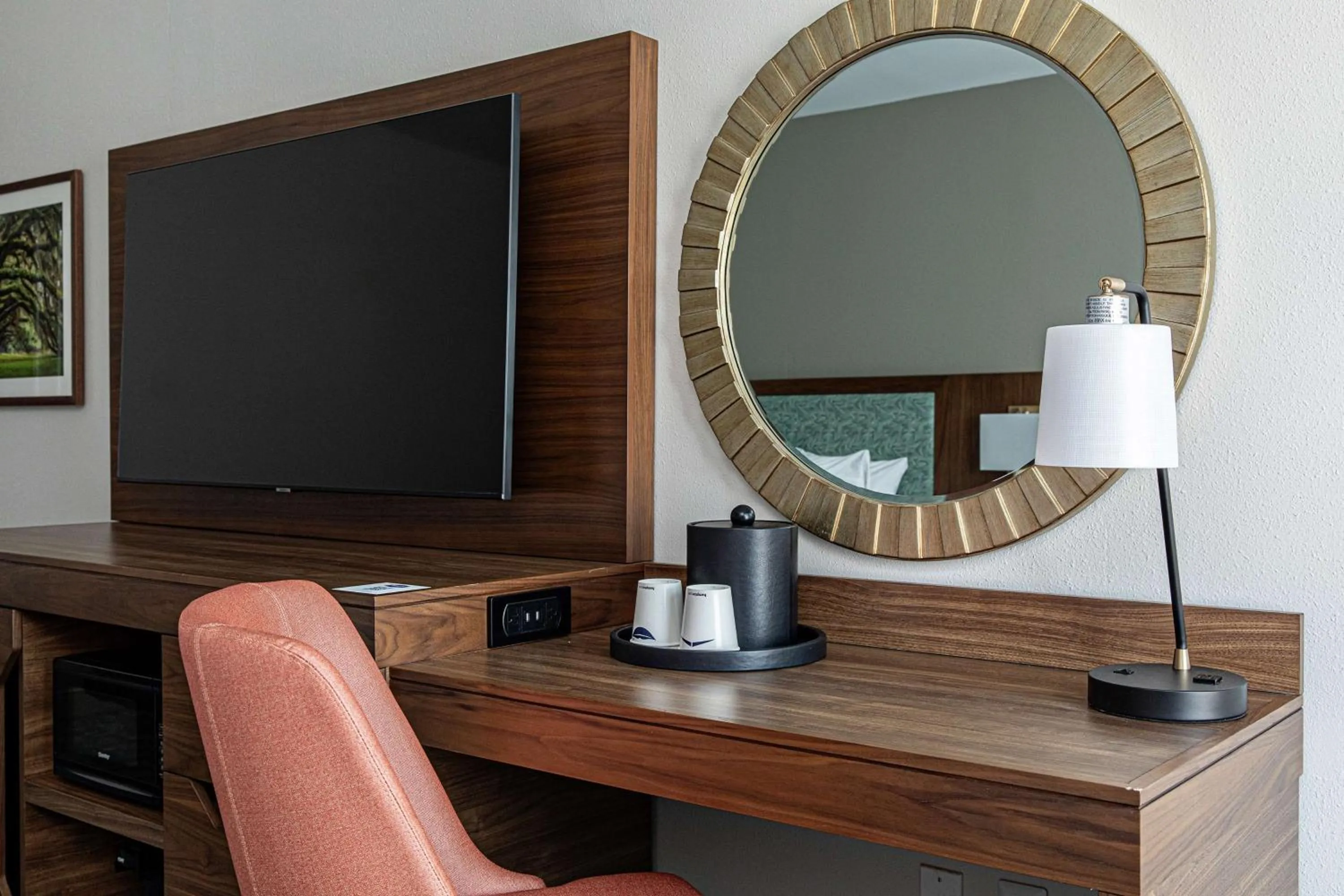 Bedroom in Hampton Inn & Suites Charleston-West Ashley