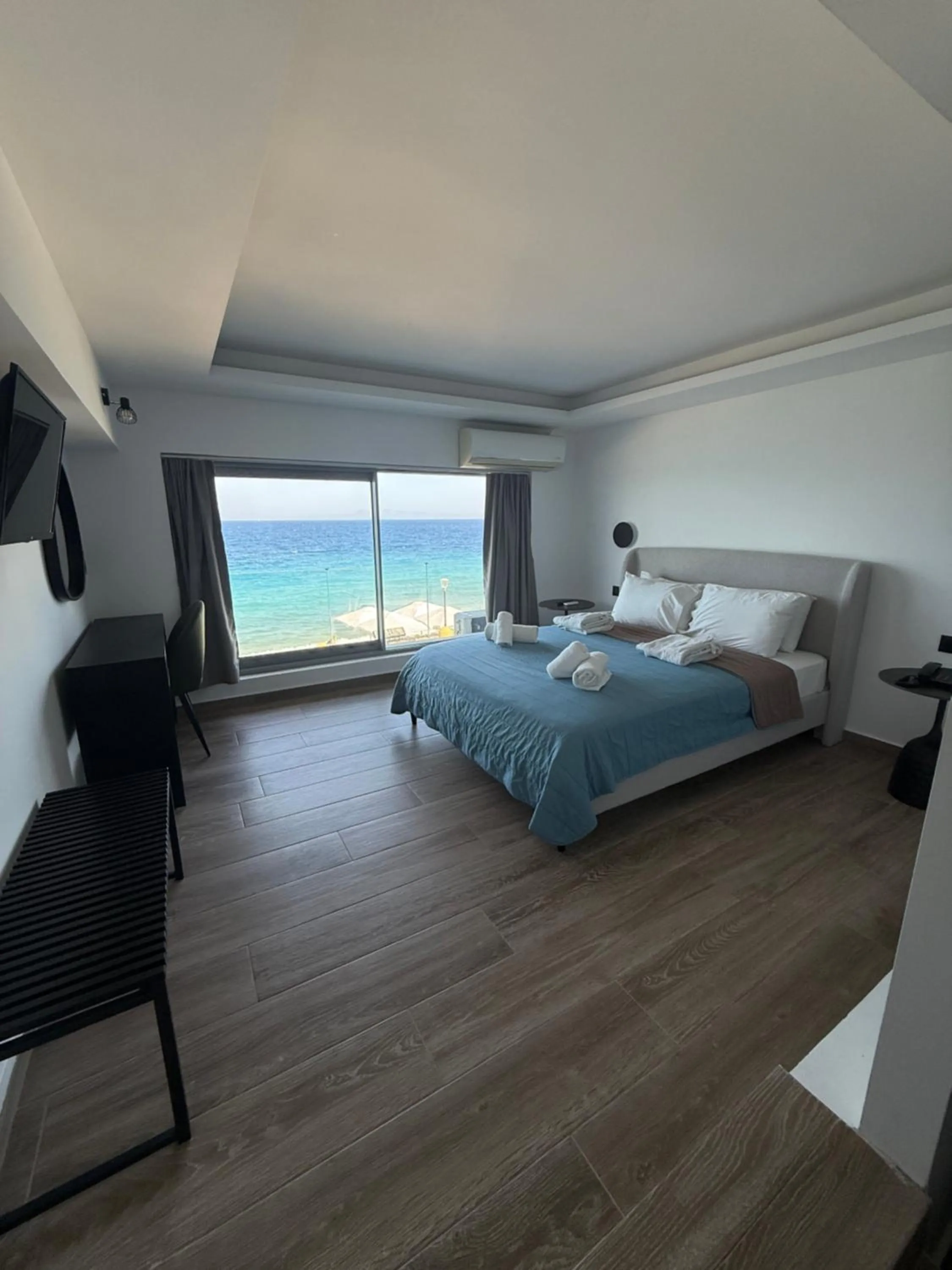 Bedroom, Bed in Sunrise Luxury Apartments Rhodes