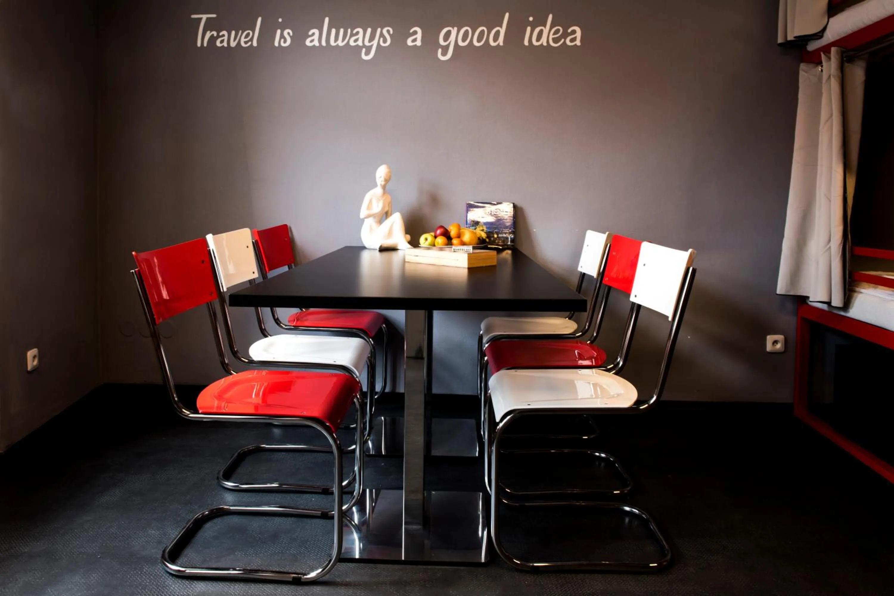 Business facilities in Hostel Eleven