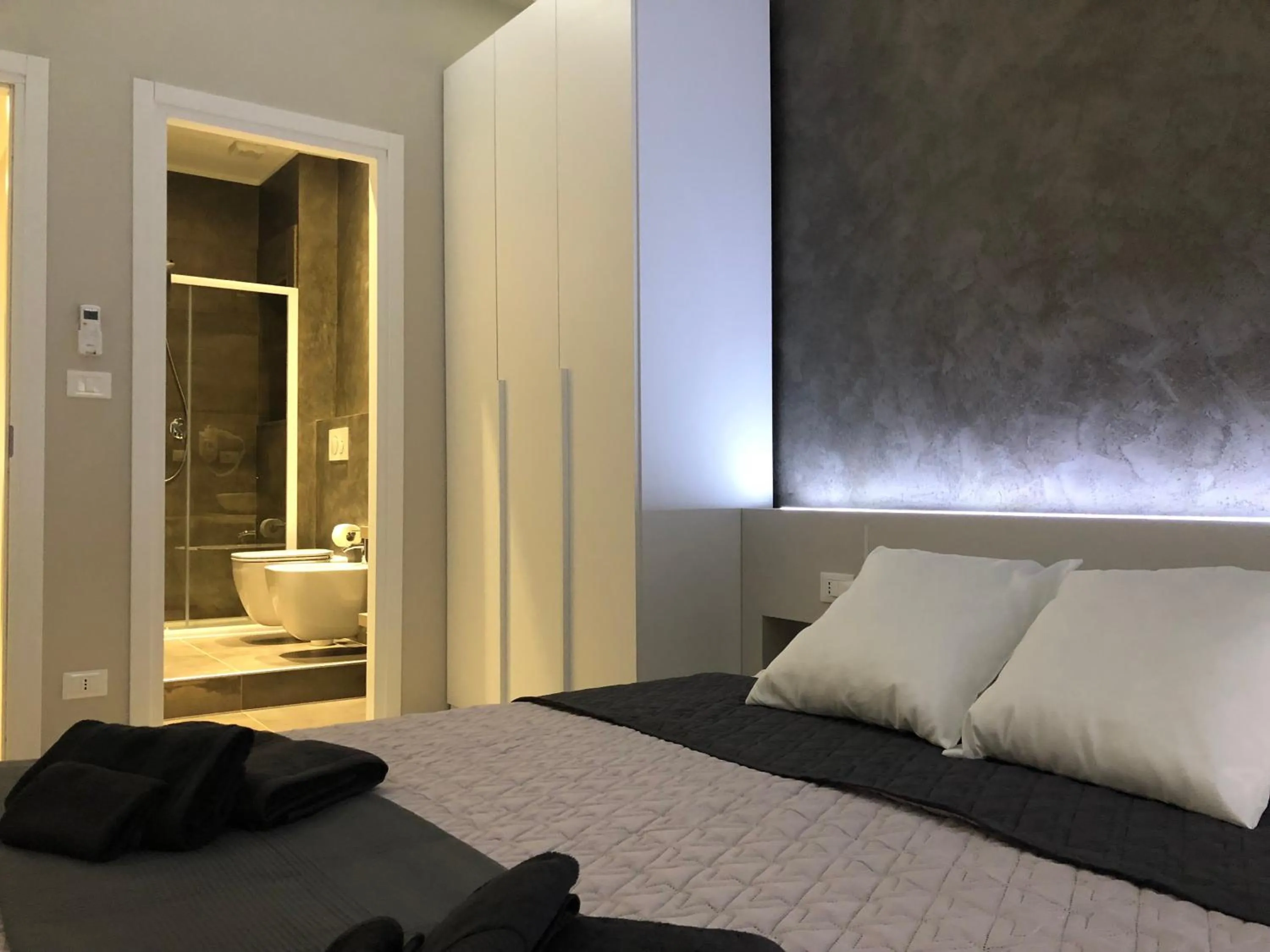 Bed in Turin Central Rooms