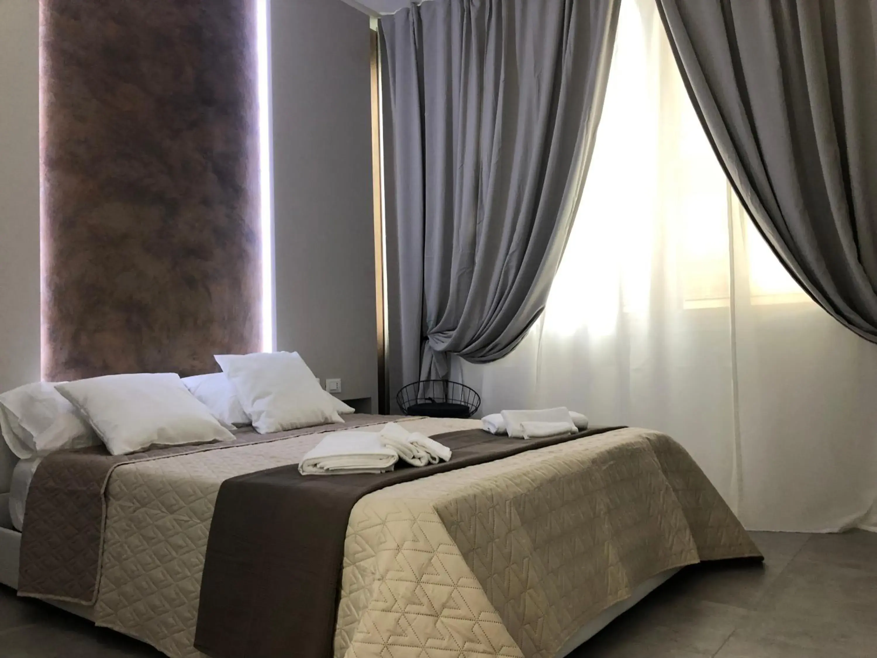 Deluxe Double Room in Turin Central Rooms Deluxe Double Room in Turin Central Rooms