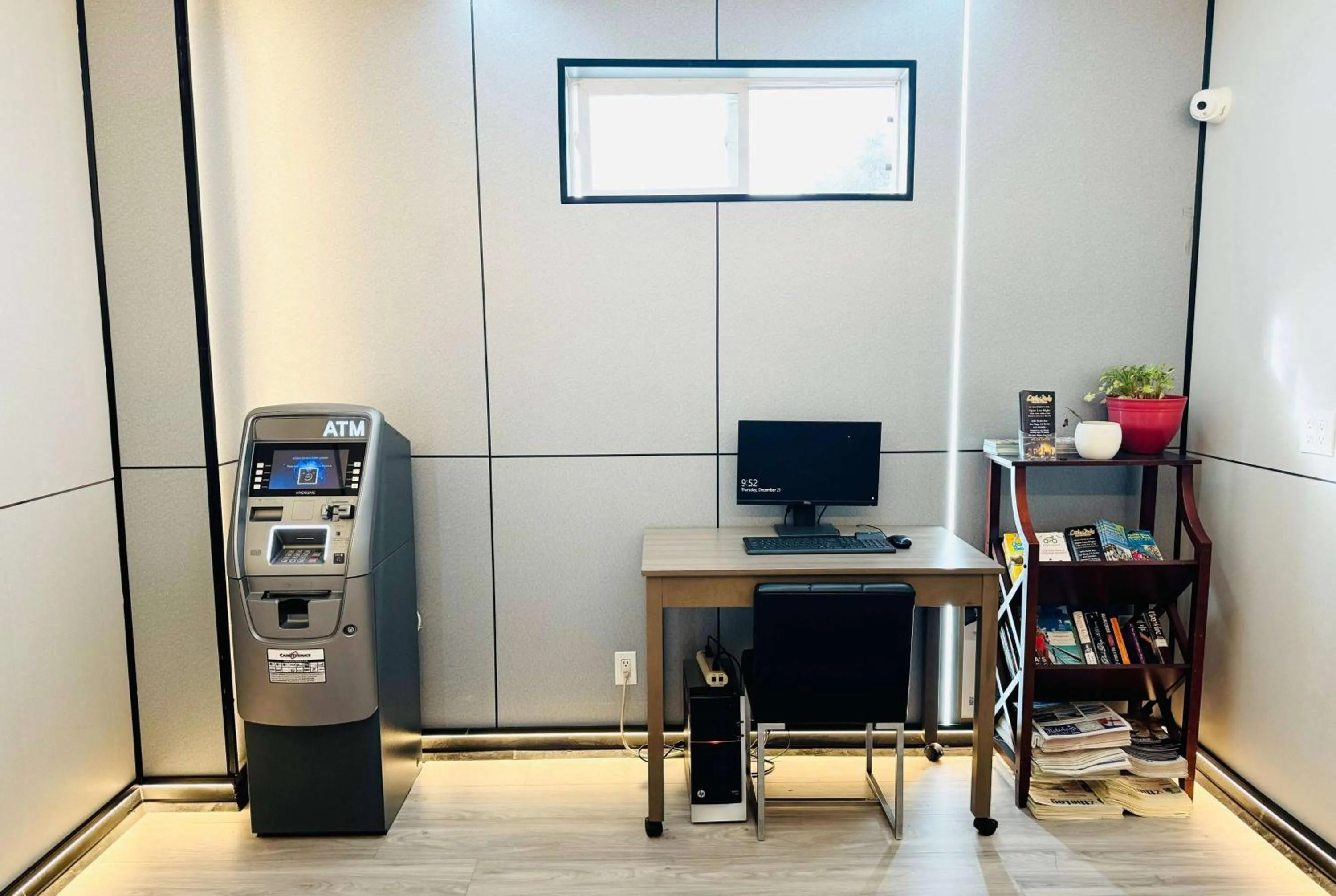 Business facilities in Ramada by Wyndham San Diego Airport