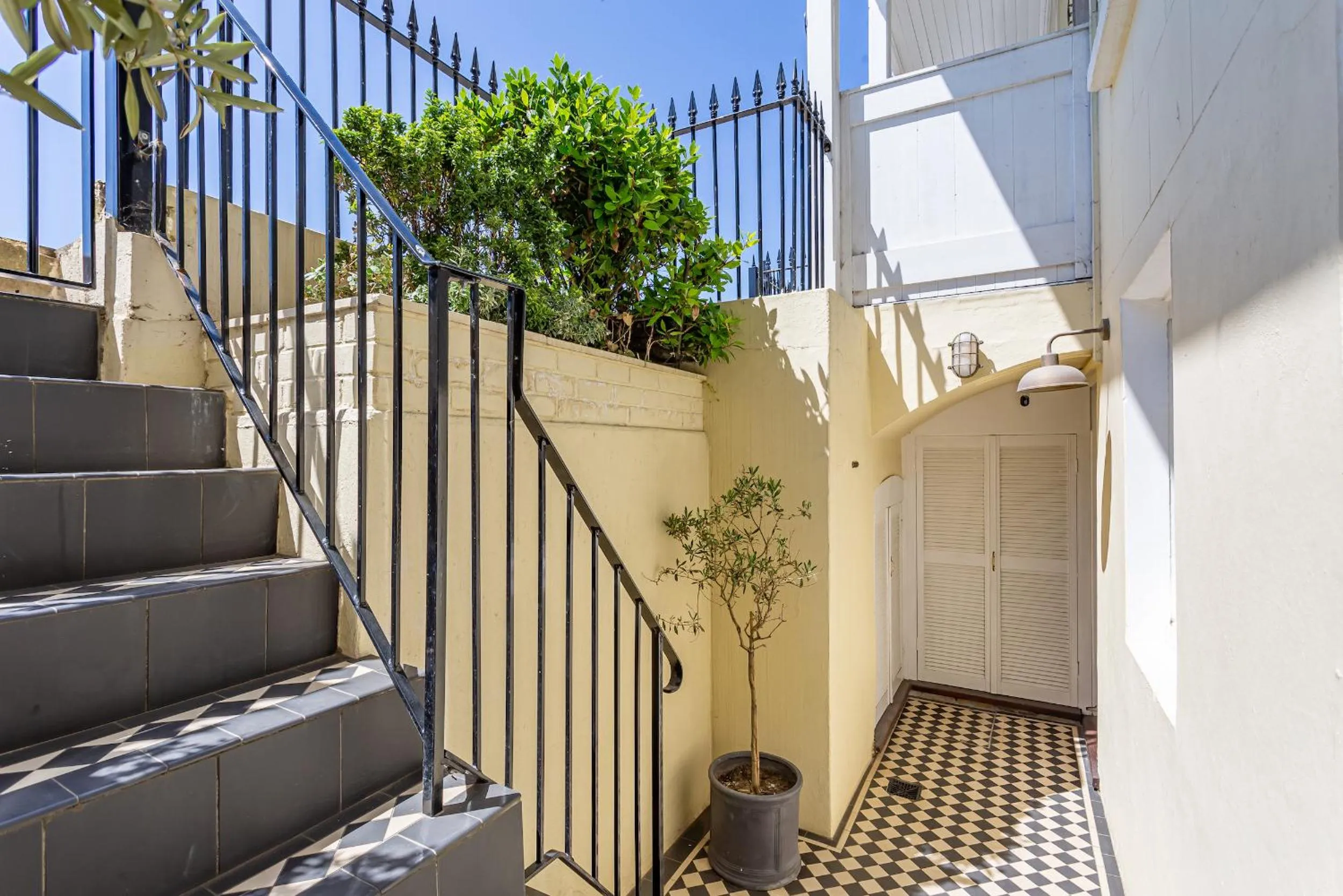 Property building in Beaches Brighton - Luxury Seafront Accommodation