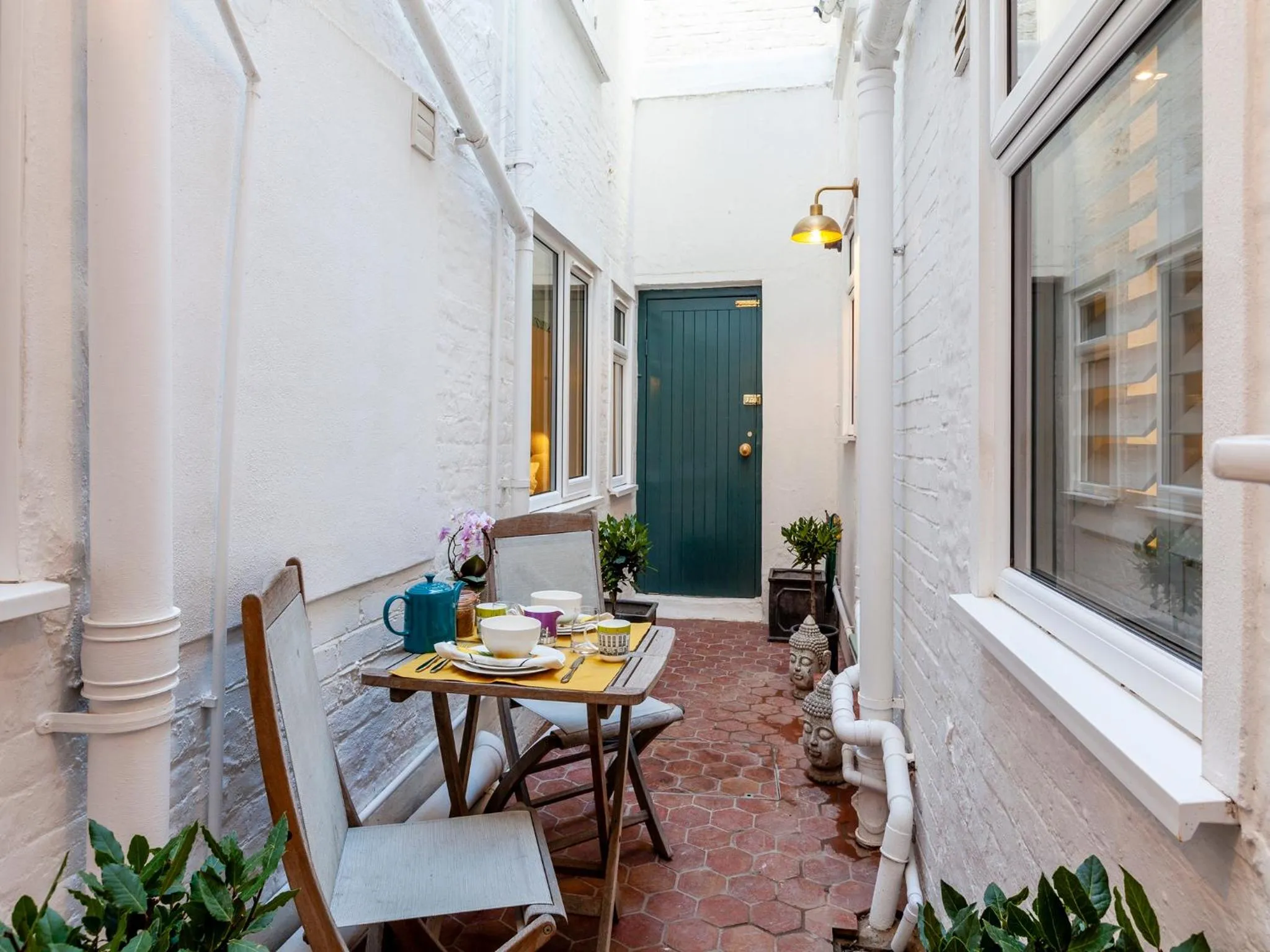 Garden in Beaches Brighton 1