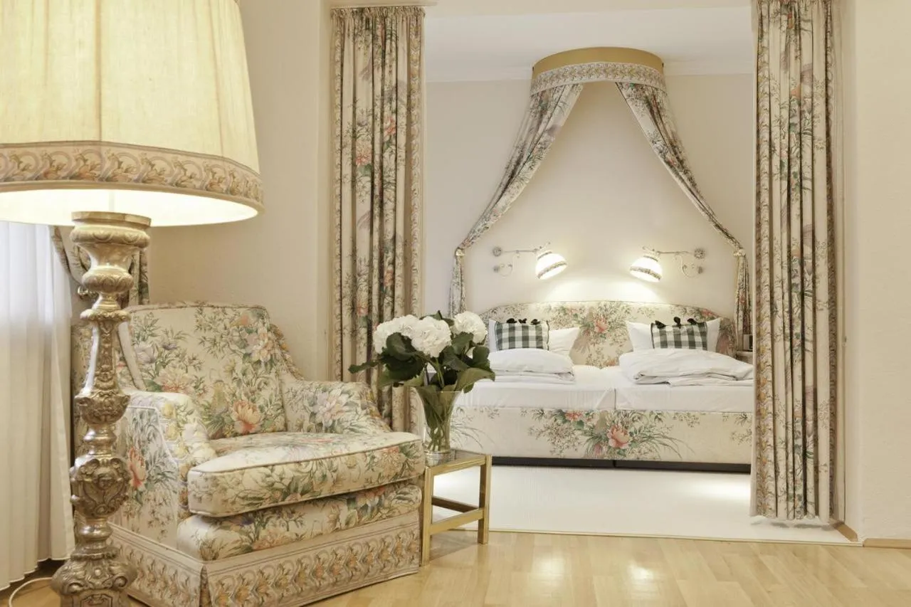 Bed in Villa Adolphine