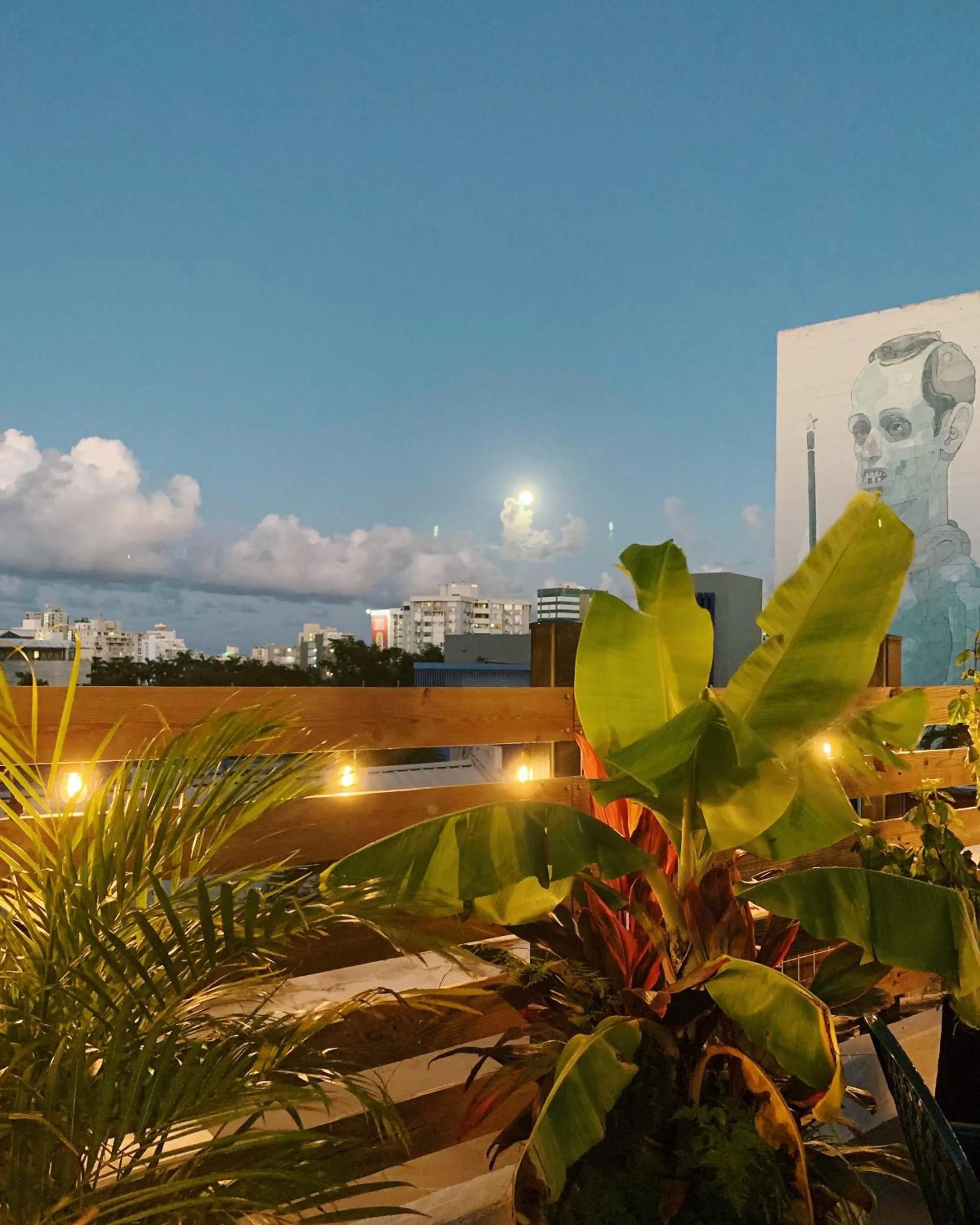 Balcony/Terrace in Santurcia Hostel
