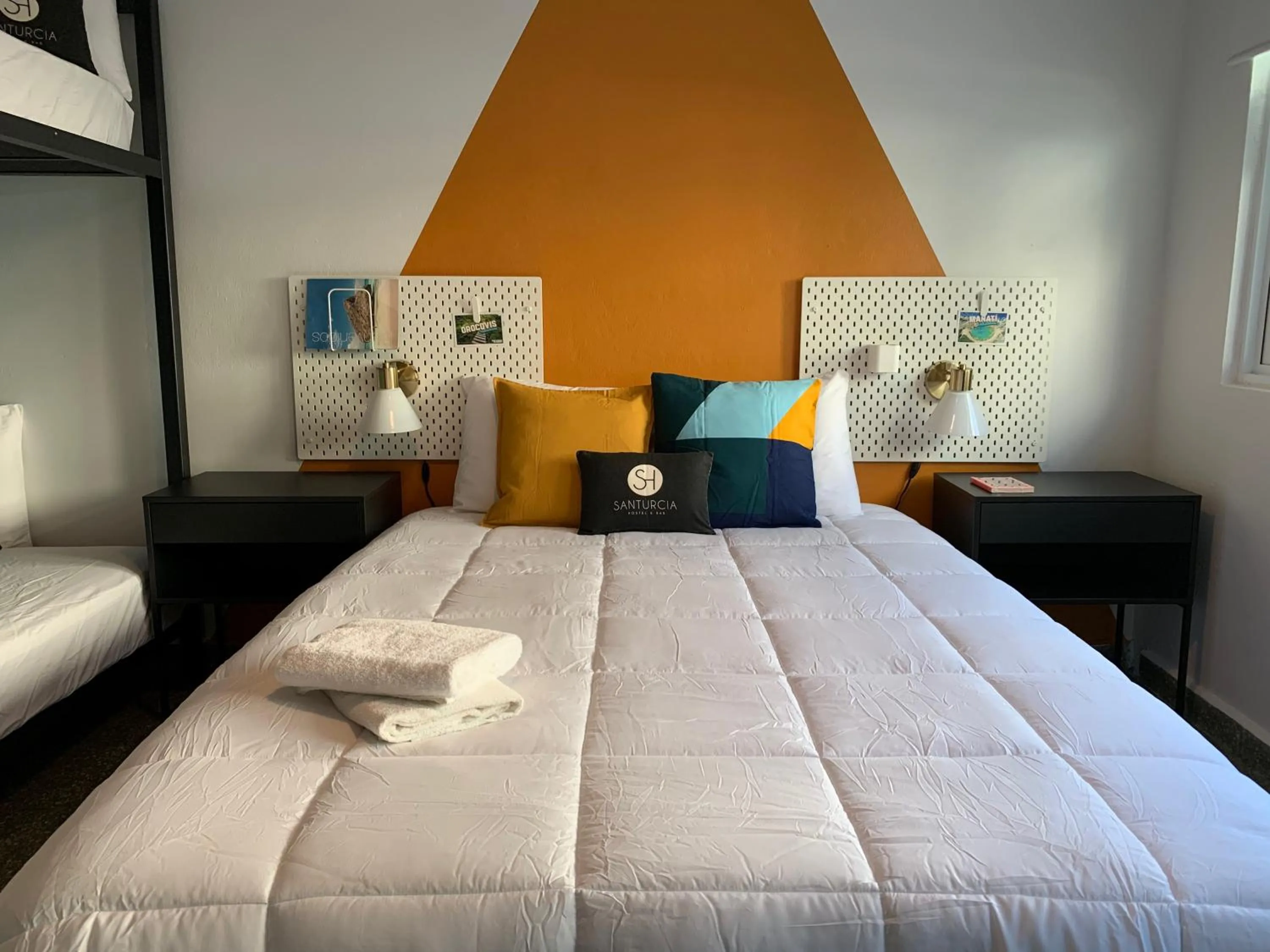 Decorative detail in Santurcia Hostel