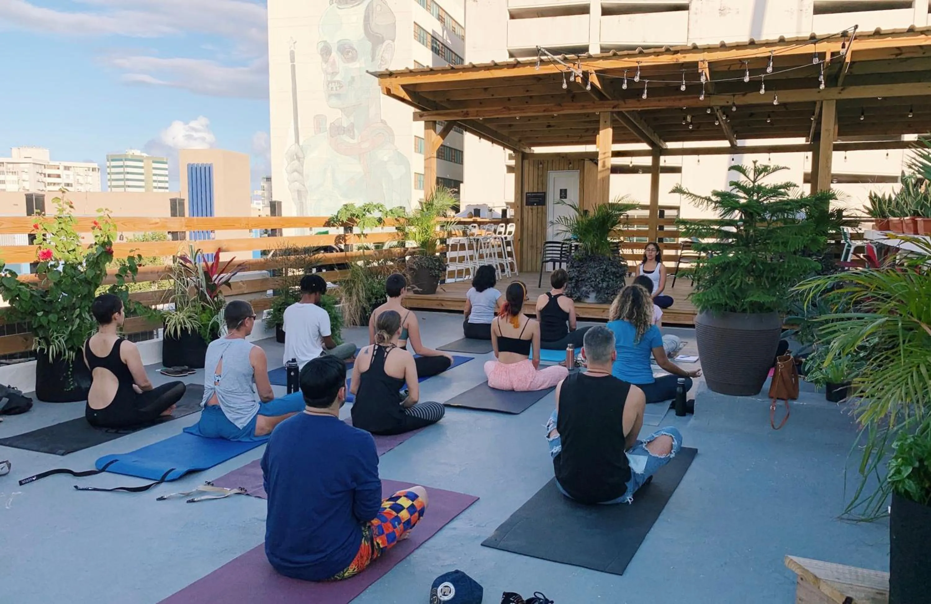 Patio in Santurcia Hostel