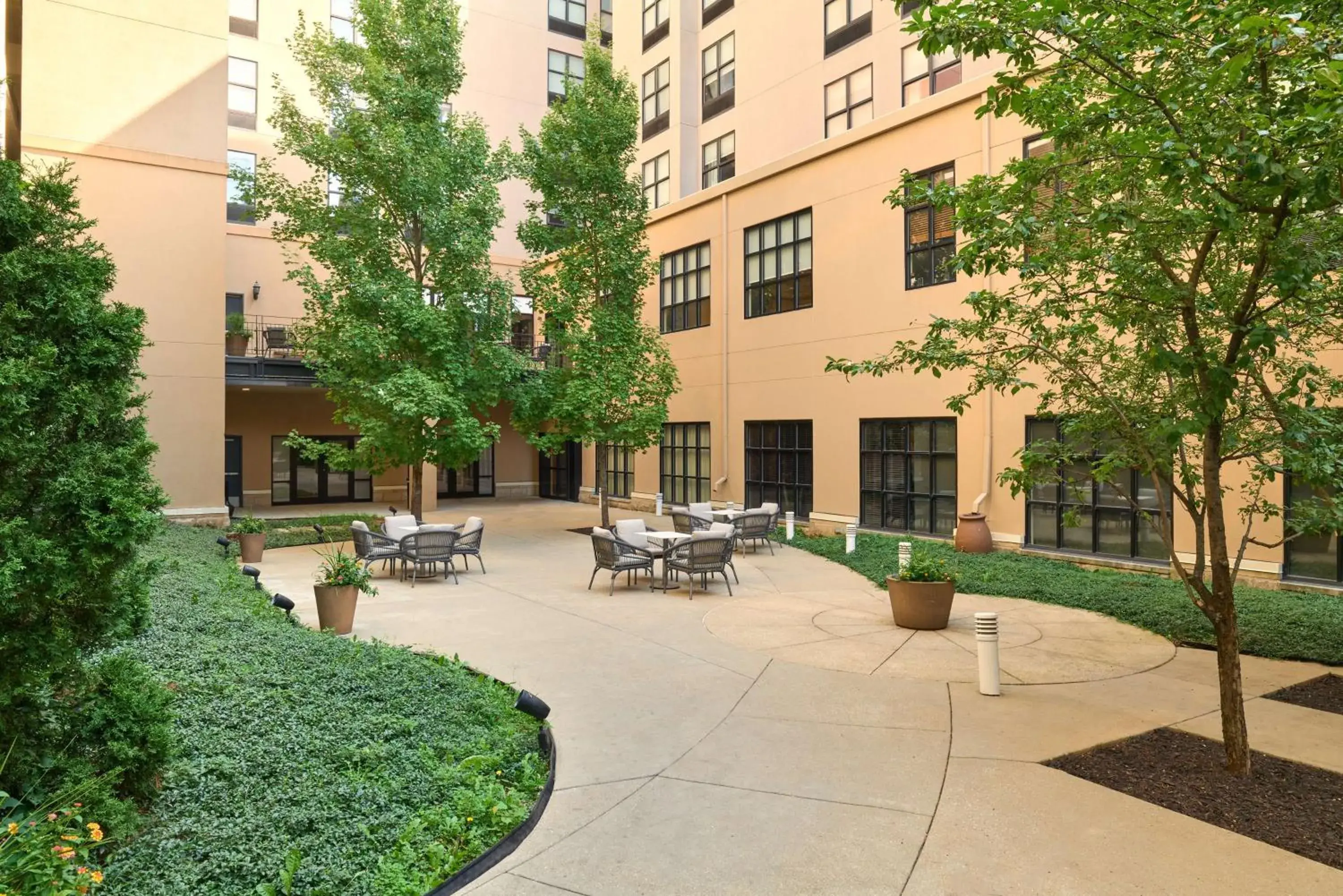 Inner courtyard view in Hilton Garden Inn Bloomington Inner courtyard view in Hilton Garden Inn Bloomington