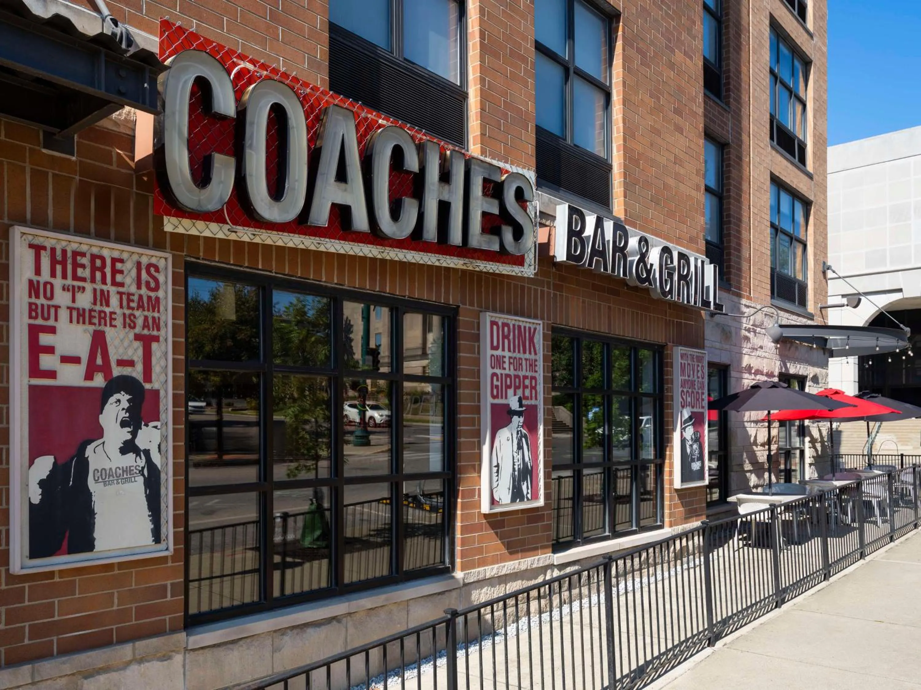 Lounge or bar in Hilton Garden Inn Bloomington