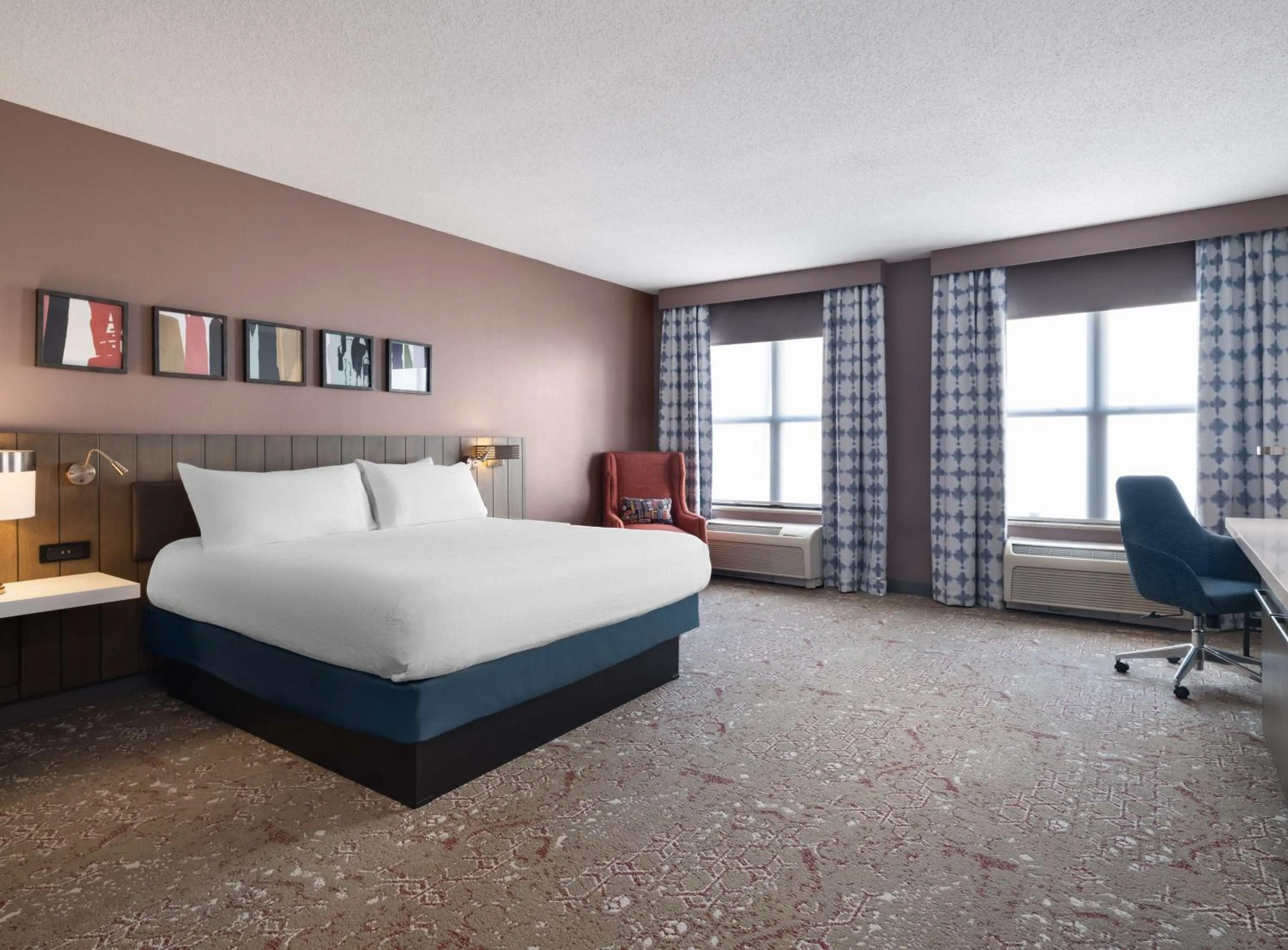 Bed in Hilton Garden Inn Bloomington