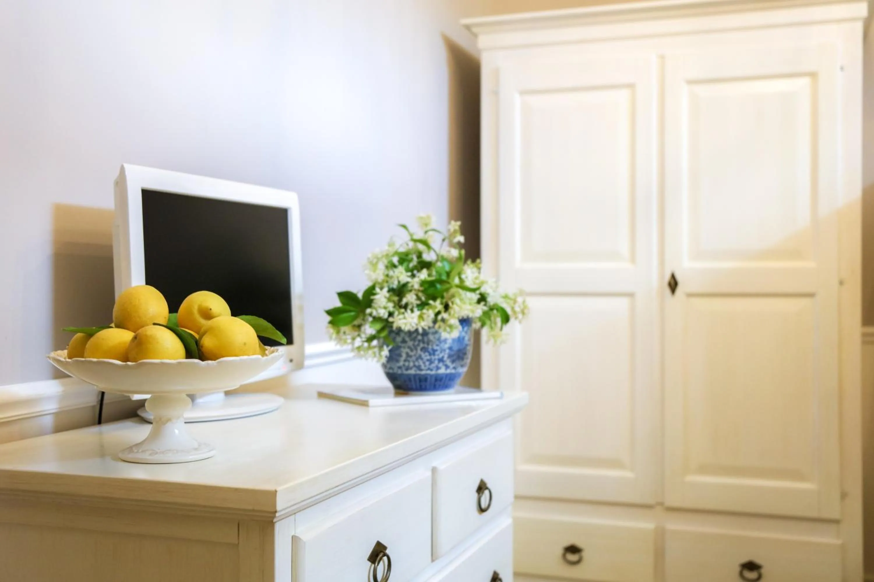 wardrobe in B&B Le Bianche