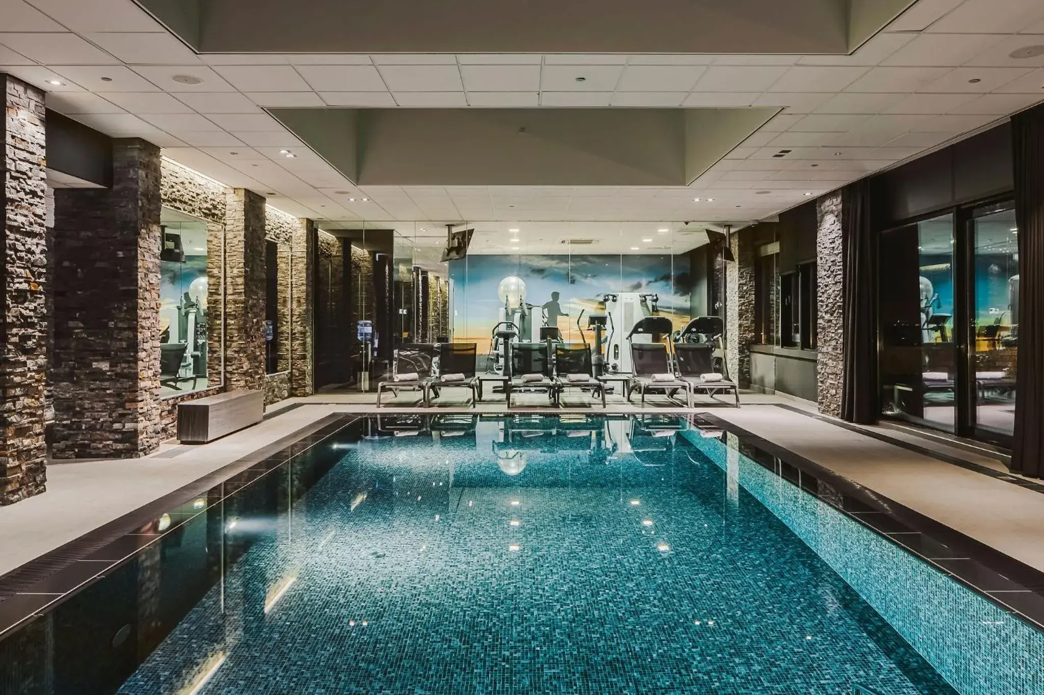 Swimming pool in Van der Valk Hotel Dordrecht Swimming pool in Van der Valk Hotel Dordrecht