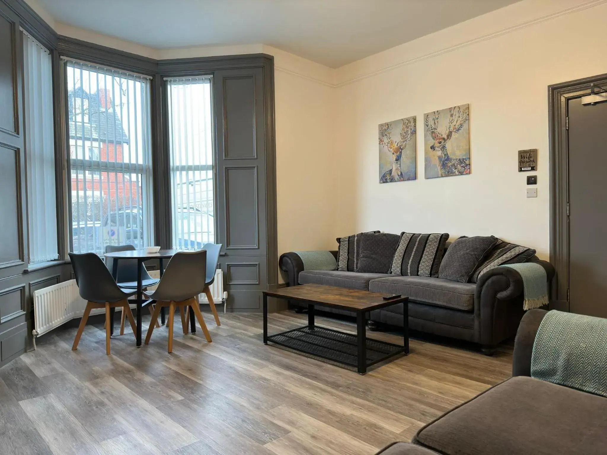Two-Bedroom Apartment in Bentinck Apartments Two-Bedroom Apartment in Bentinck Apartments