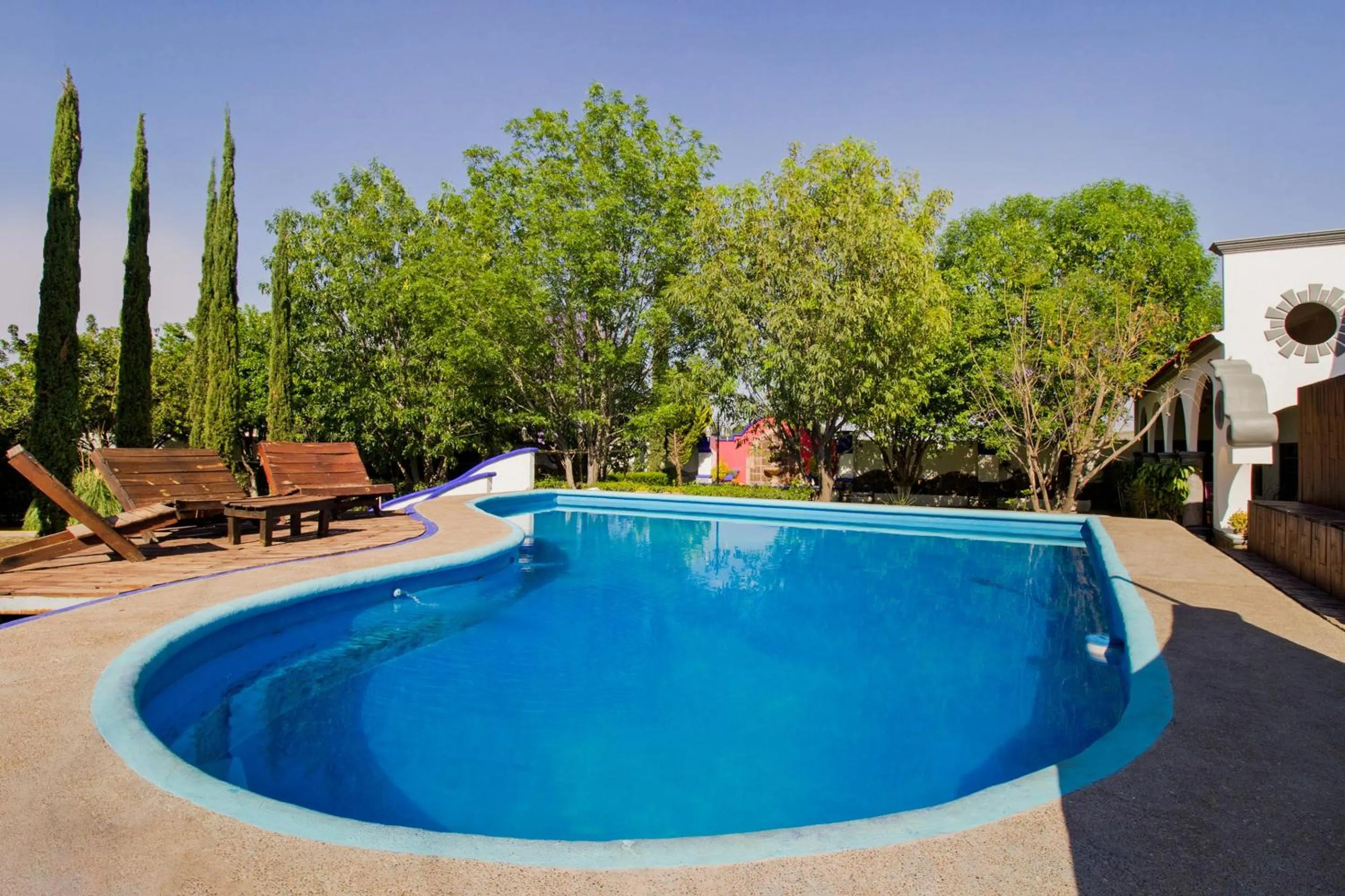 Swimming pool in Capital O Hacienda Filadelfia, El Atorón, Irapuato