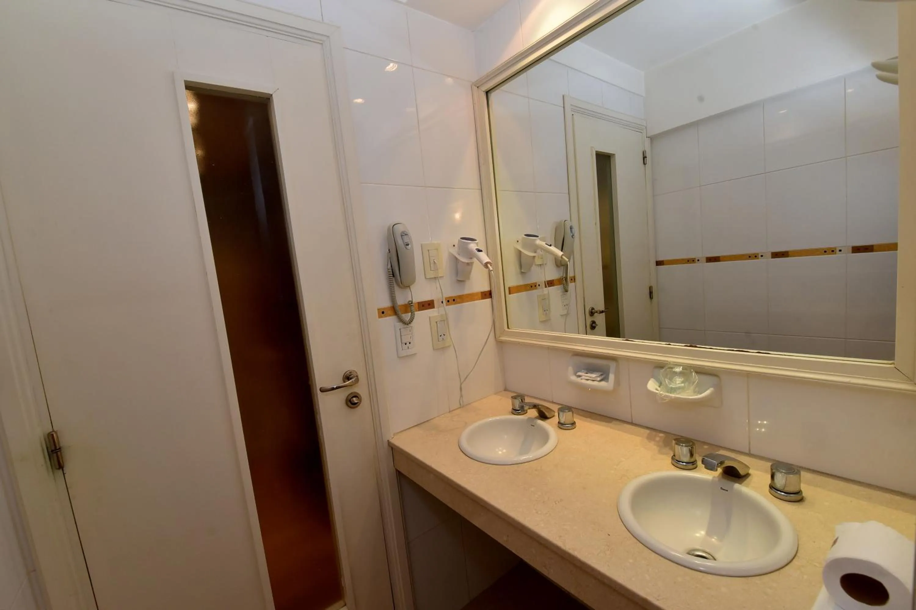 Bathroom in Gran Hotel Skorpios