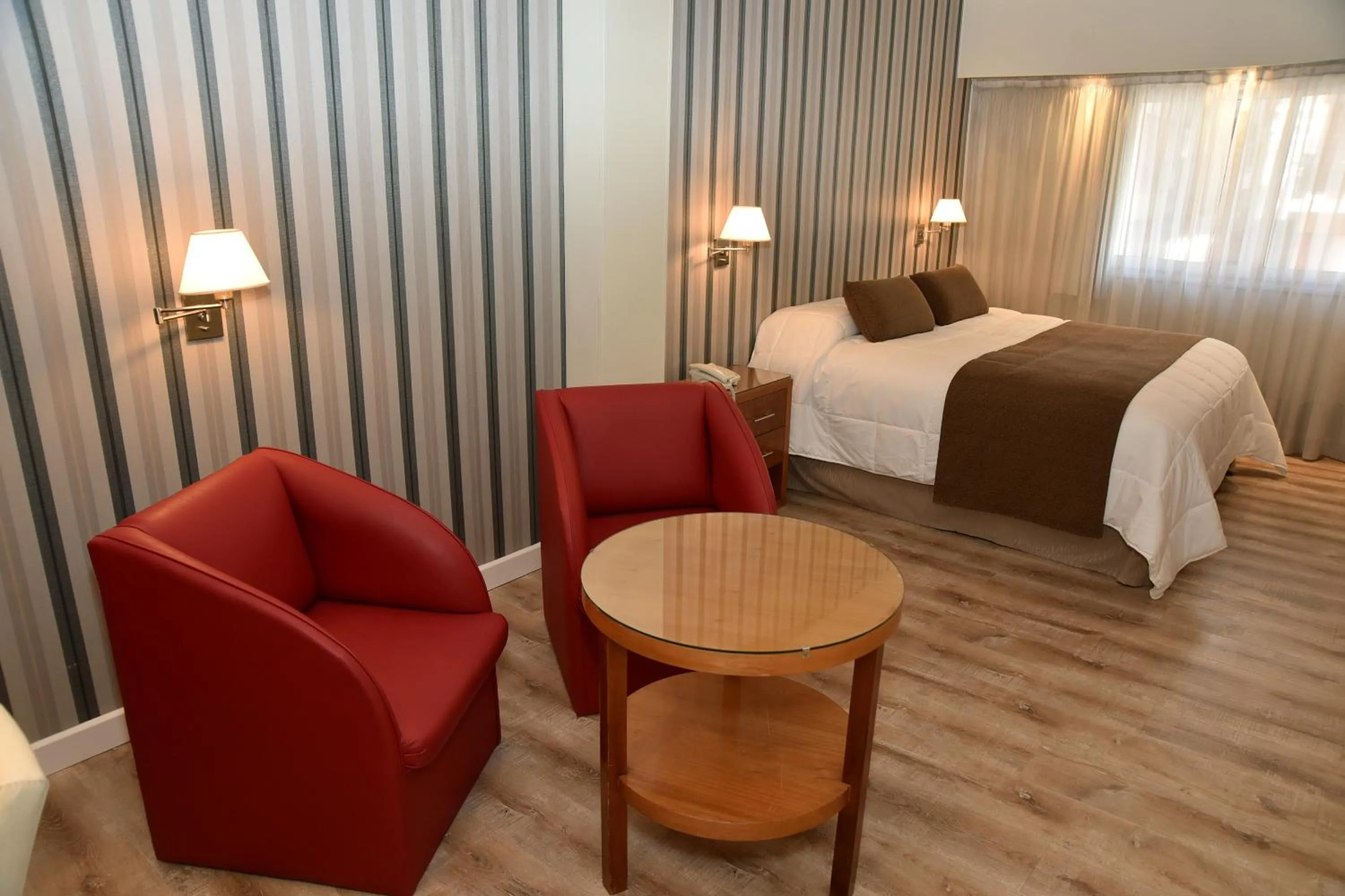 Photo of the whole room, Bed in Gran Hotel Skorpios