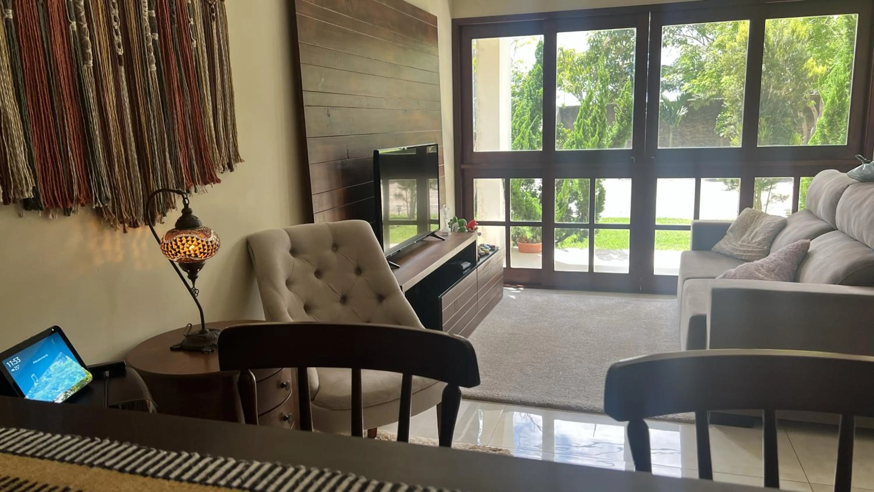 Communal lounge/ TV room in Casa Retrô Chique Bananeiras - Cond Yes Banana