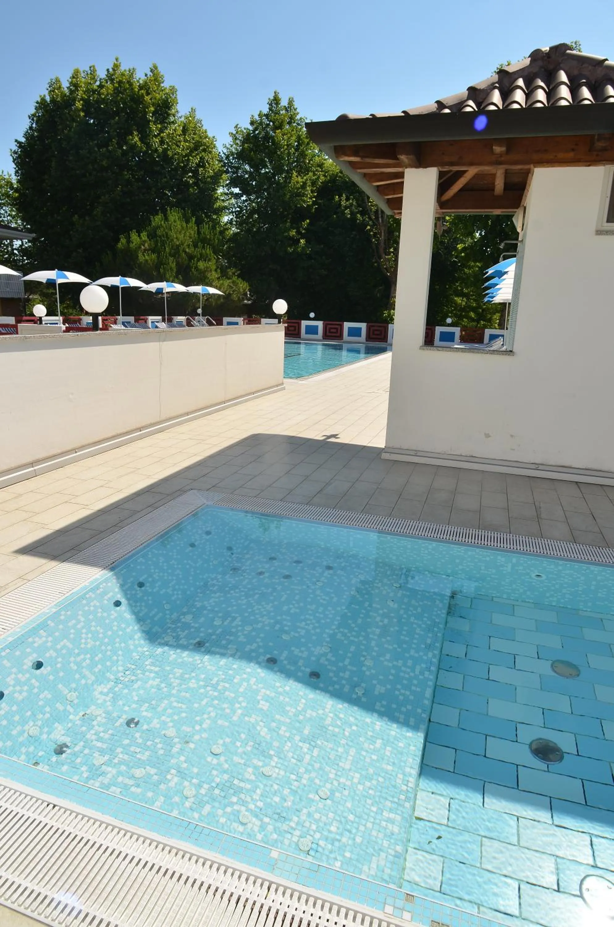 Swimming pool in Hotel Germania