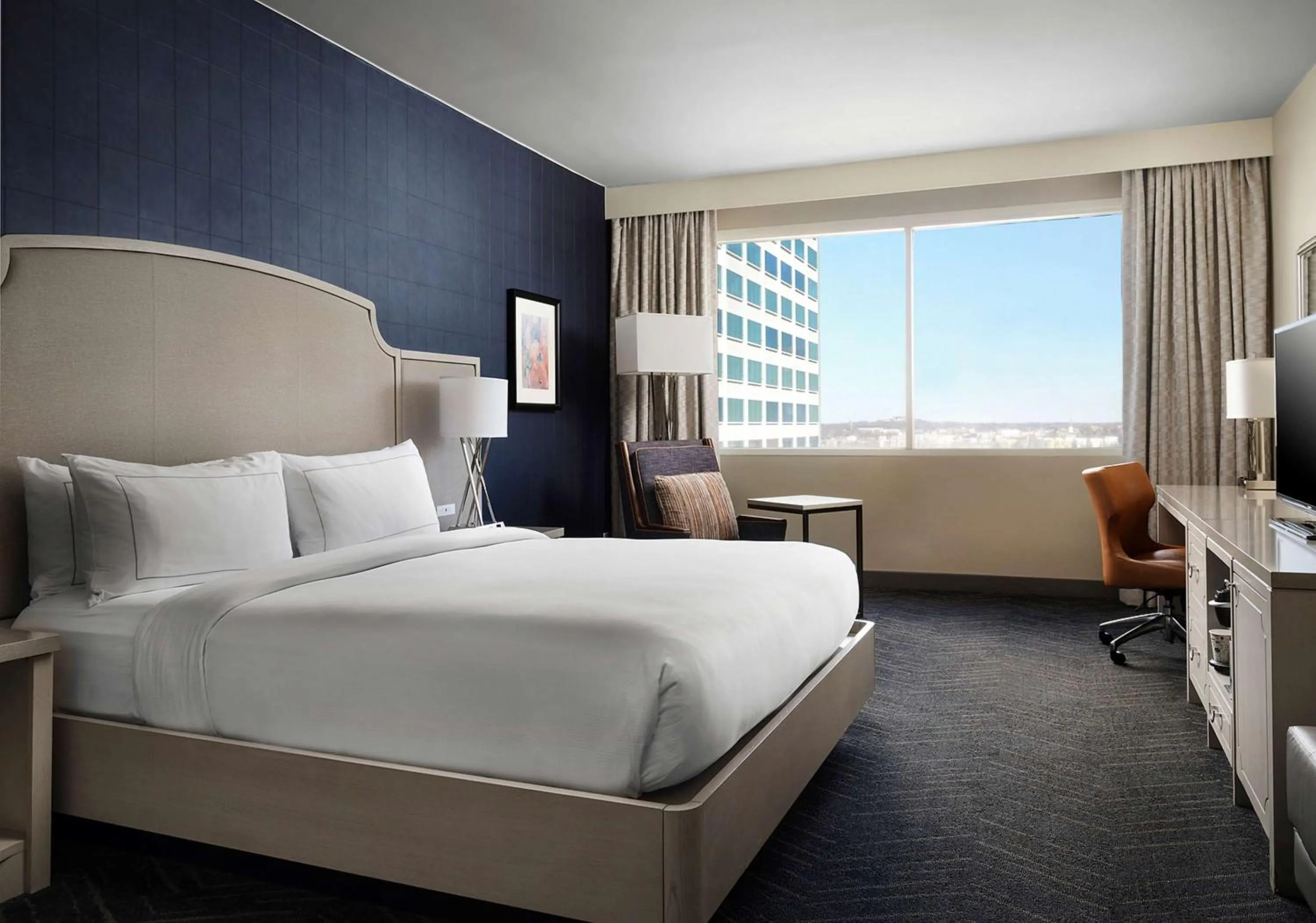 Bed in DoubleTree by Hilton Hotel Nashville Downtown