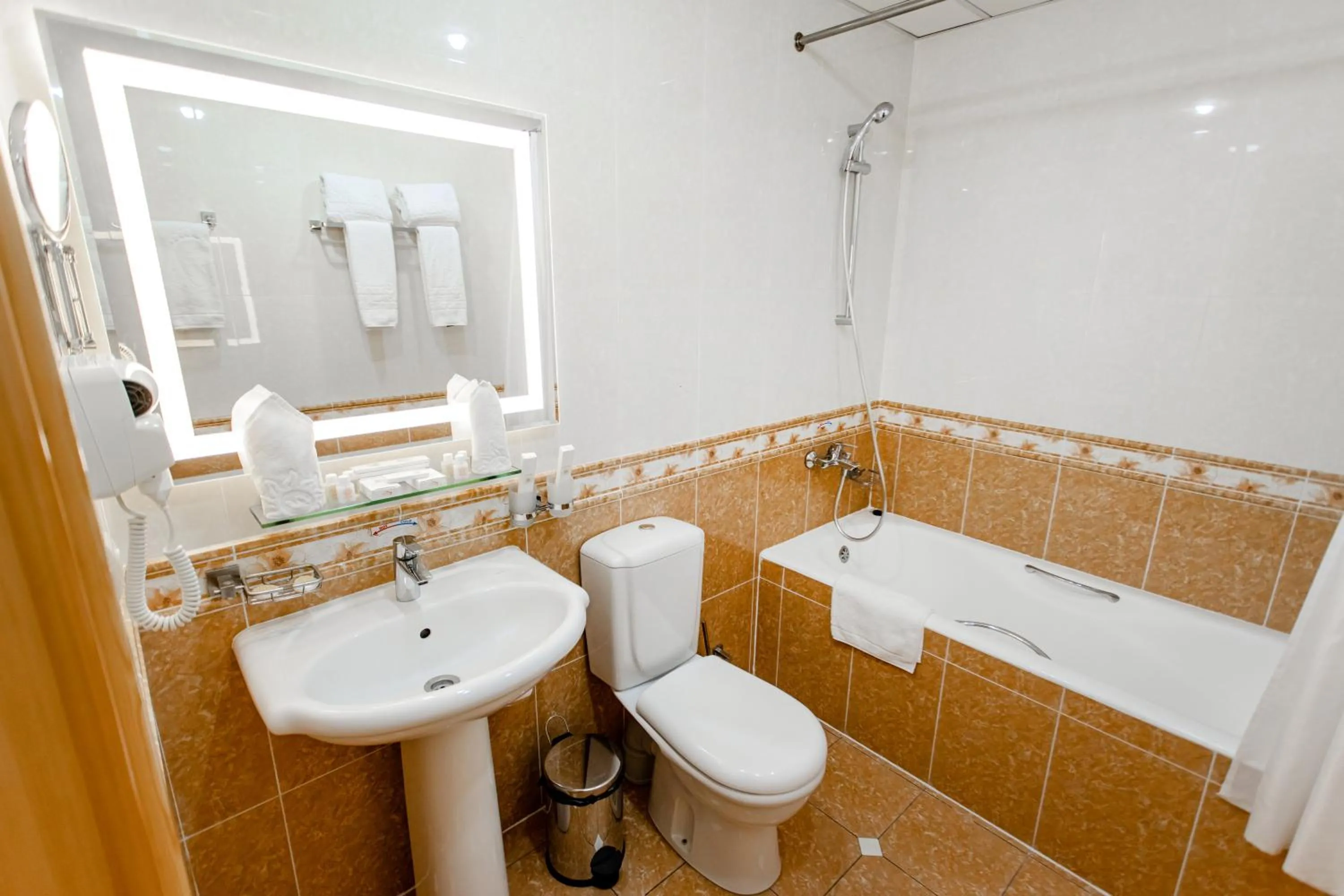 Toilet in Hotel Grand Samarkand Superior - A